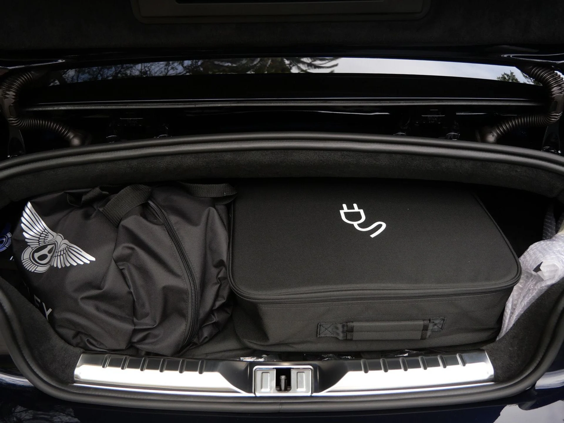 mph021_3051491492_97deed04fde91ab8be7d570204d04193x_b7cf69d77d