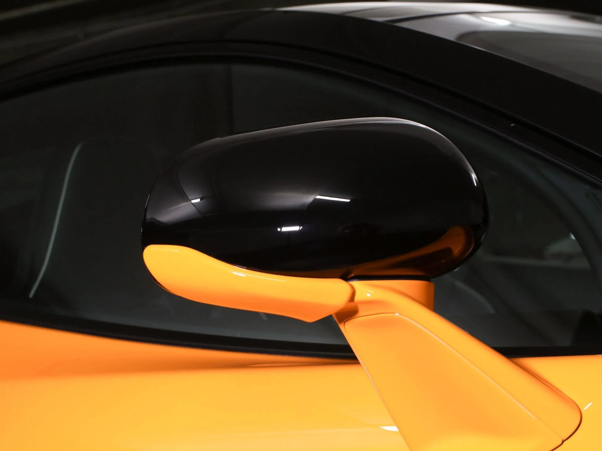 mph021_307252261_New_2025_Aston_Martin_DBX_707_1752297236_c5a97a56b6