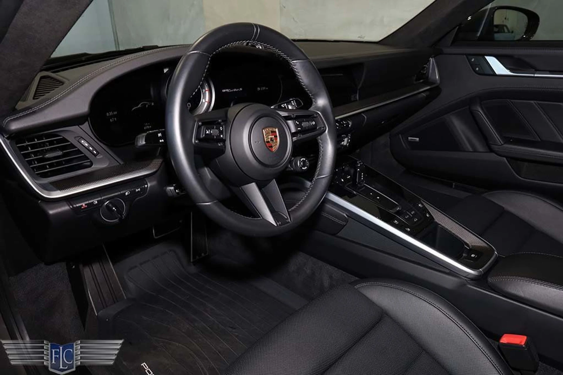 mph021_3074336866_used_2022_porsche_911_turboscoupe_9689_23001606_22_1024_5e55c59015