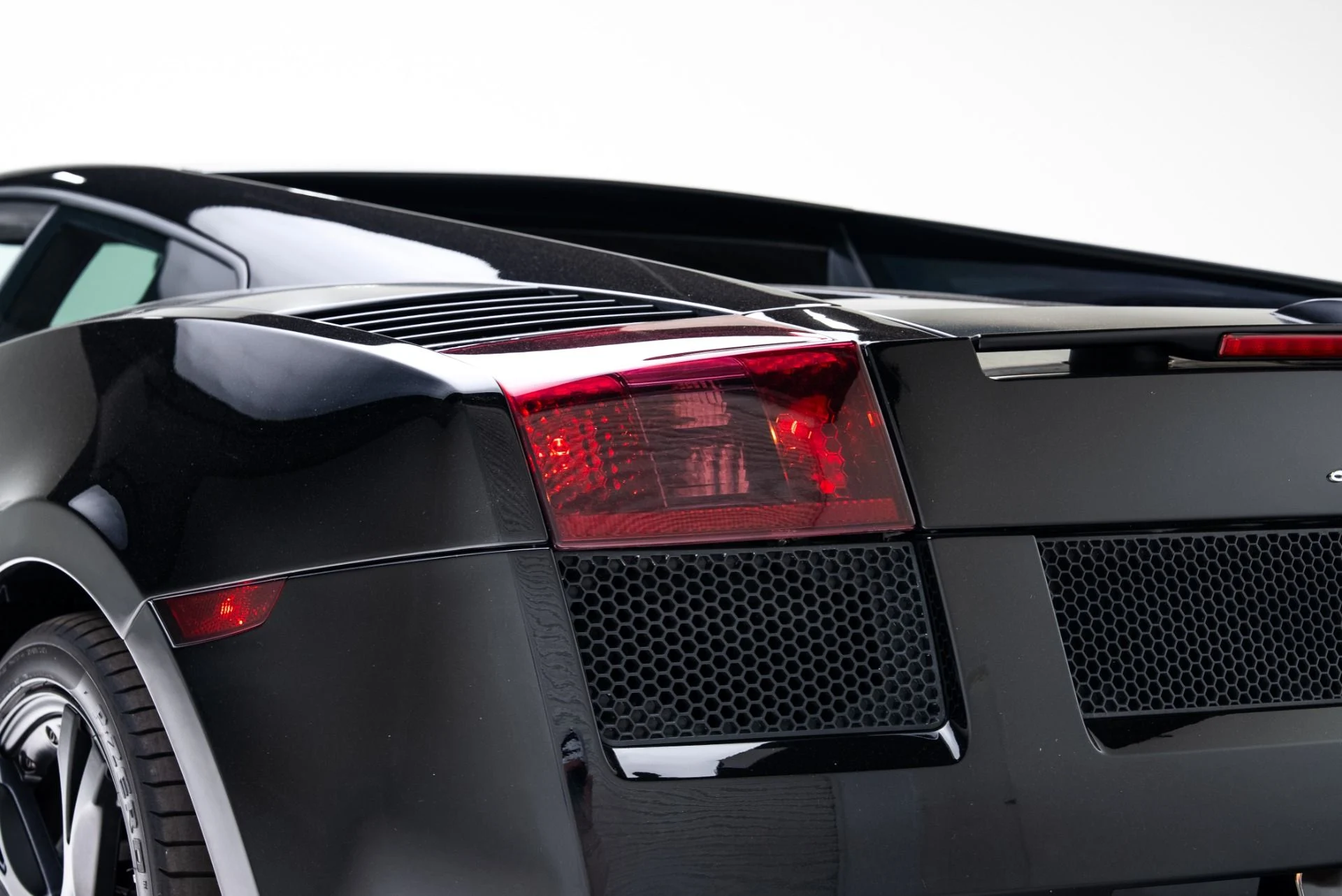 mph021_3075455134_Used_2007_Lamborghini_Gallardo_Nera_Edition_1770753495_9fbbbbc0ef