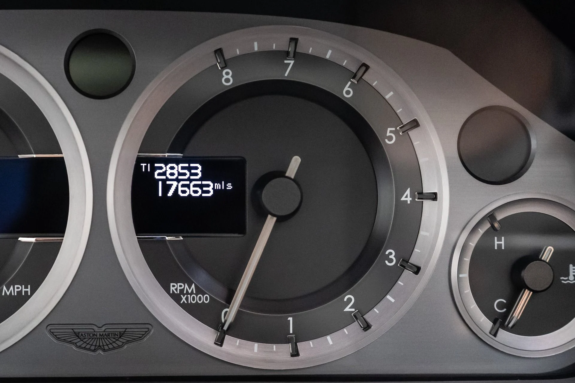 mph021_3077002805_Used_2014_Aston_Martin_DB_9_Volante_Centenary_Edition_1758295691_01c76a9837