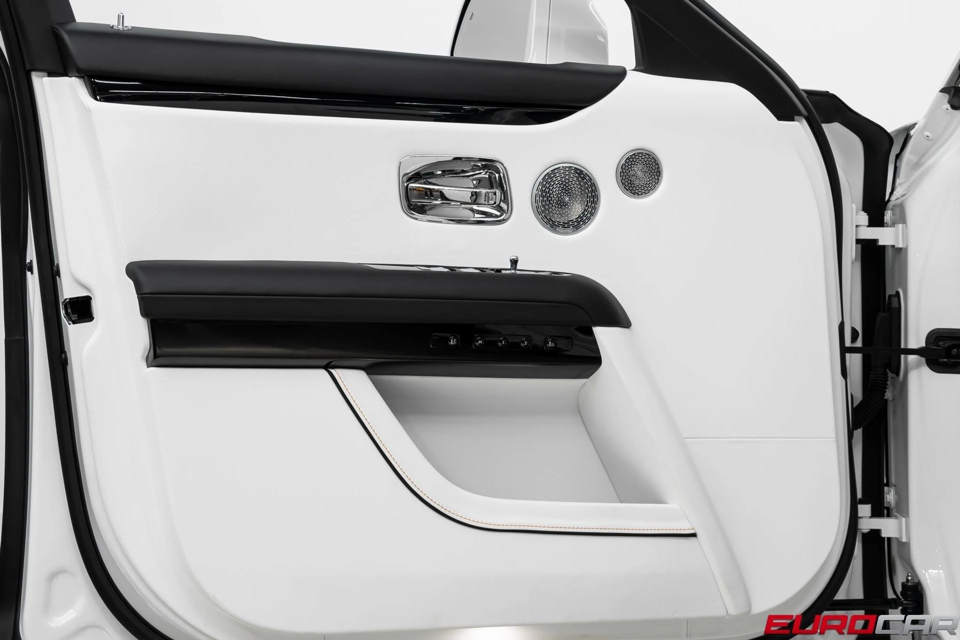 mph021_3078186759_image_22_ea259061e3