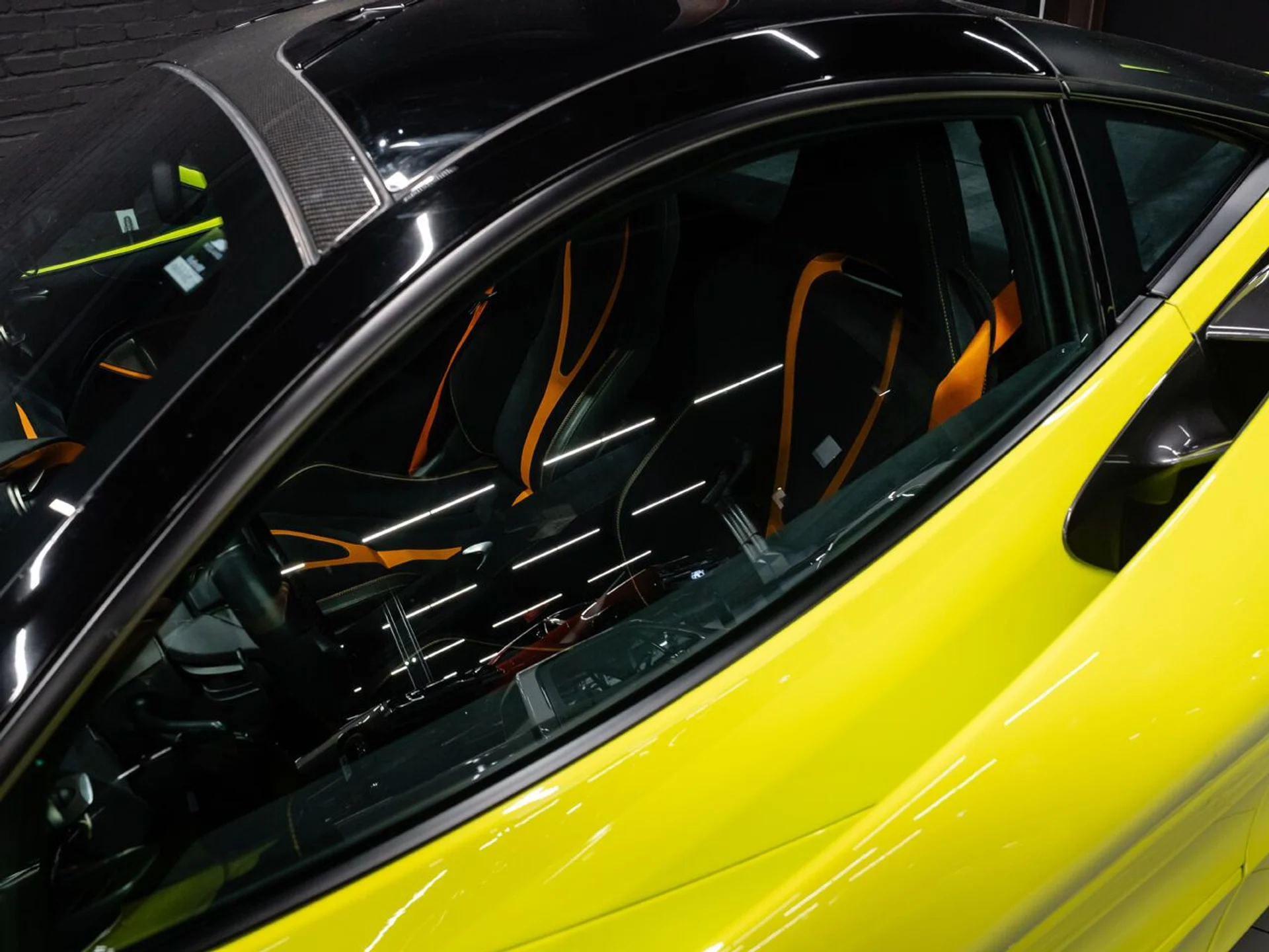 mph021_3085708282_mclaren_720s_2018_a3fb0d7036