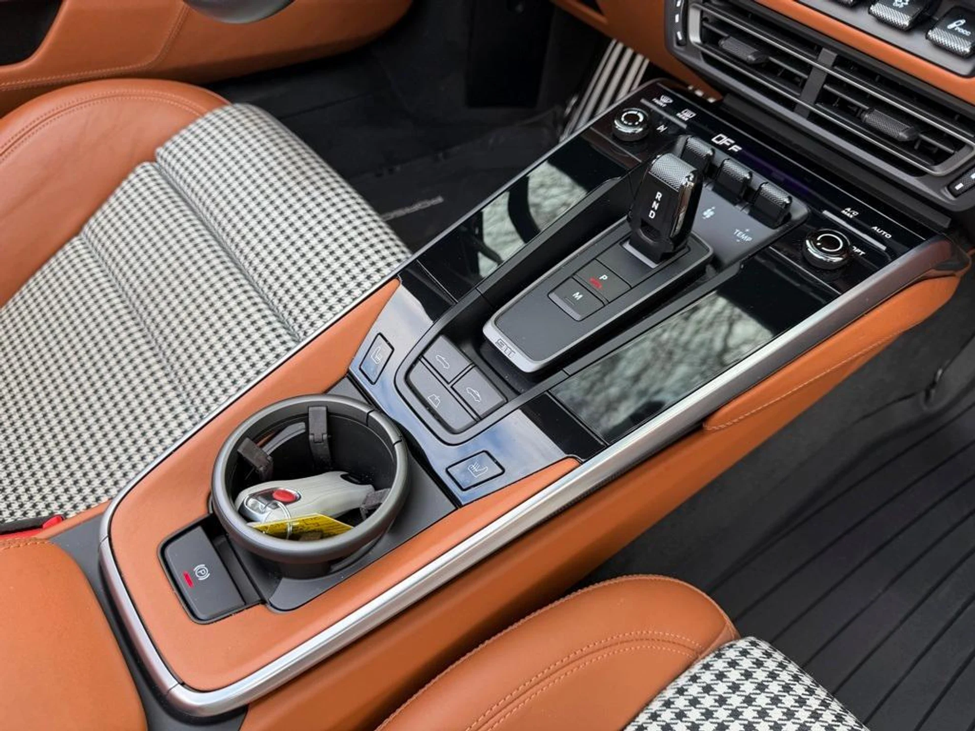 mph021_3096491464_s5xxx_Bw_Qn0w_Hspdp8_JY_Um_B_Zobg_A_1b75aba208