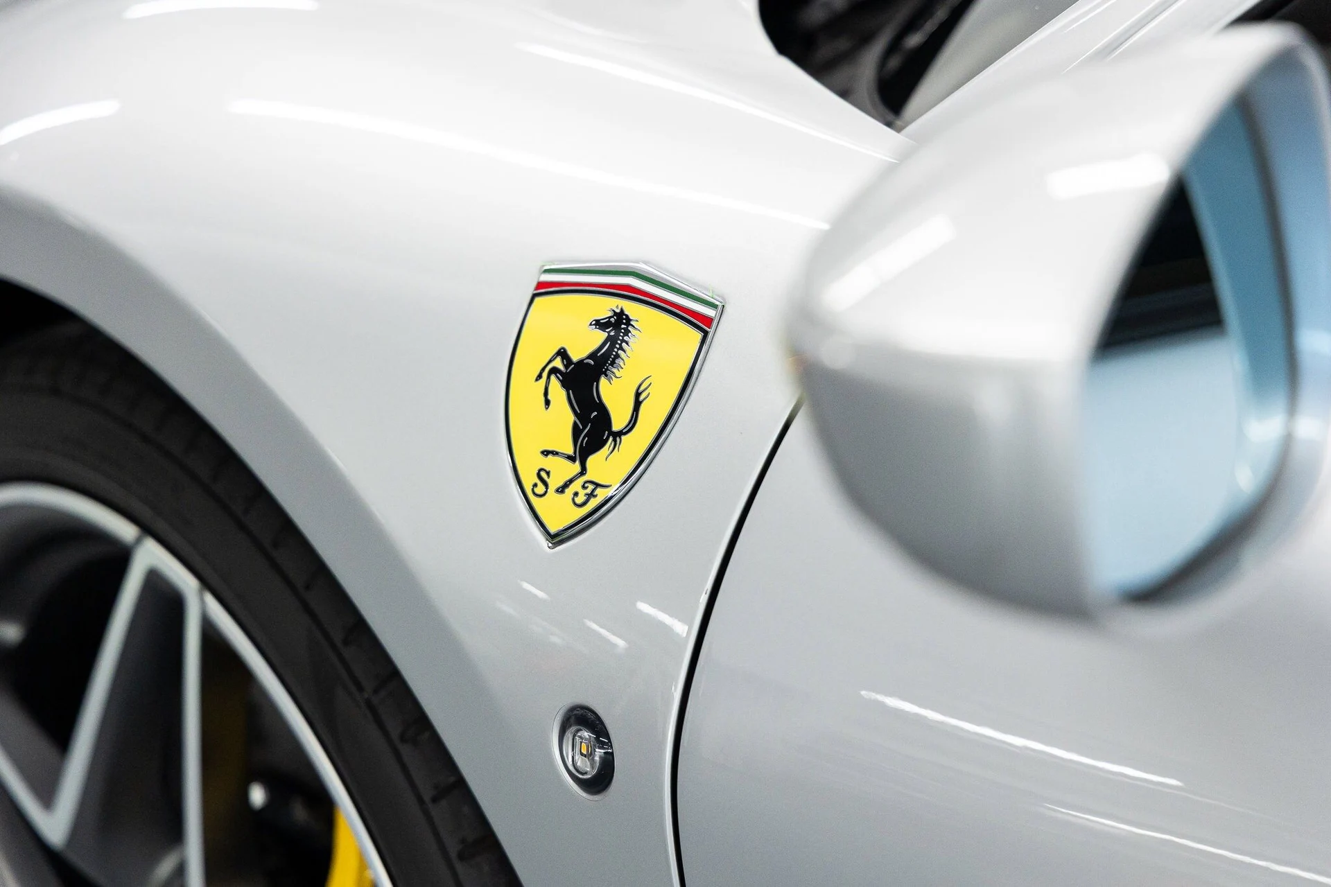 mph021_3099928821_f748283f0f9aca5401a0be6fcb2d2b4ax_d88ecf9432