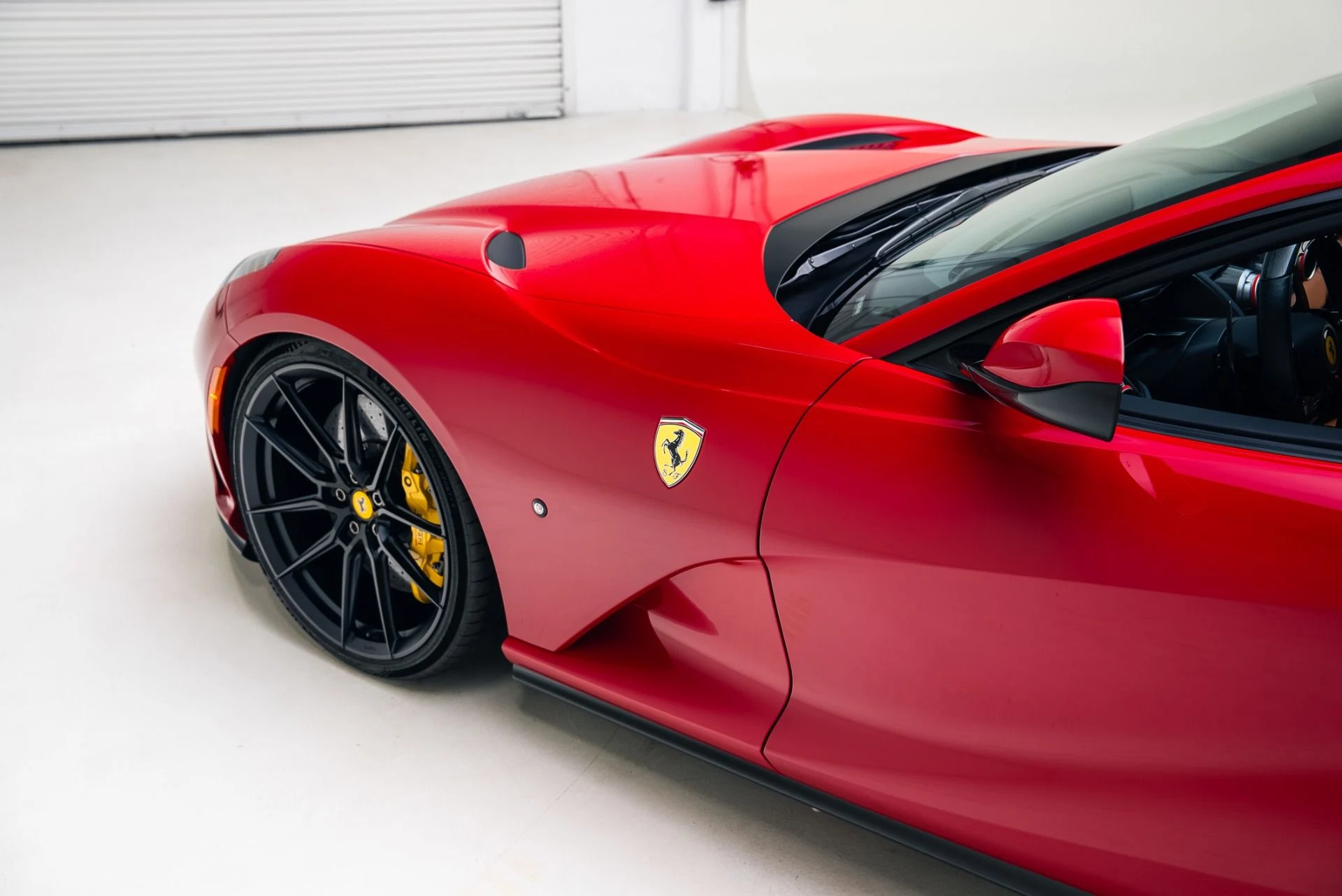 mph021_3102147105_Used_2019_Ferrari_812_Superfast_1766432175_7605958313