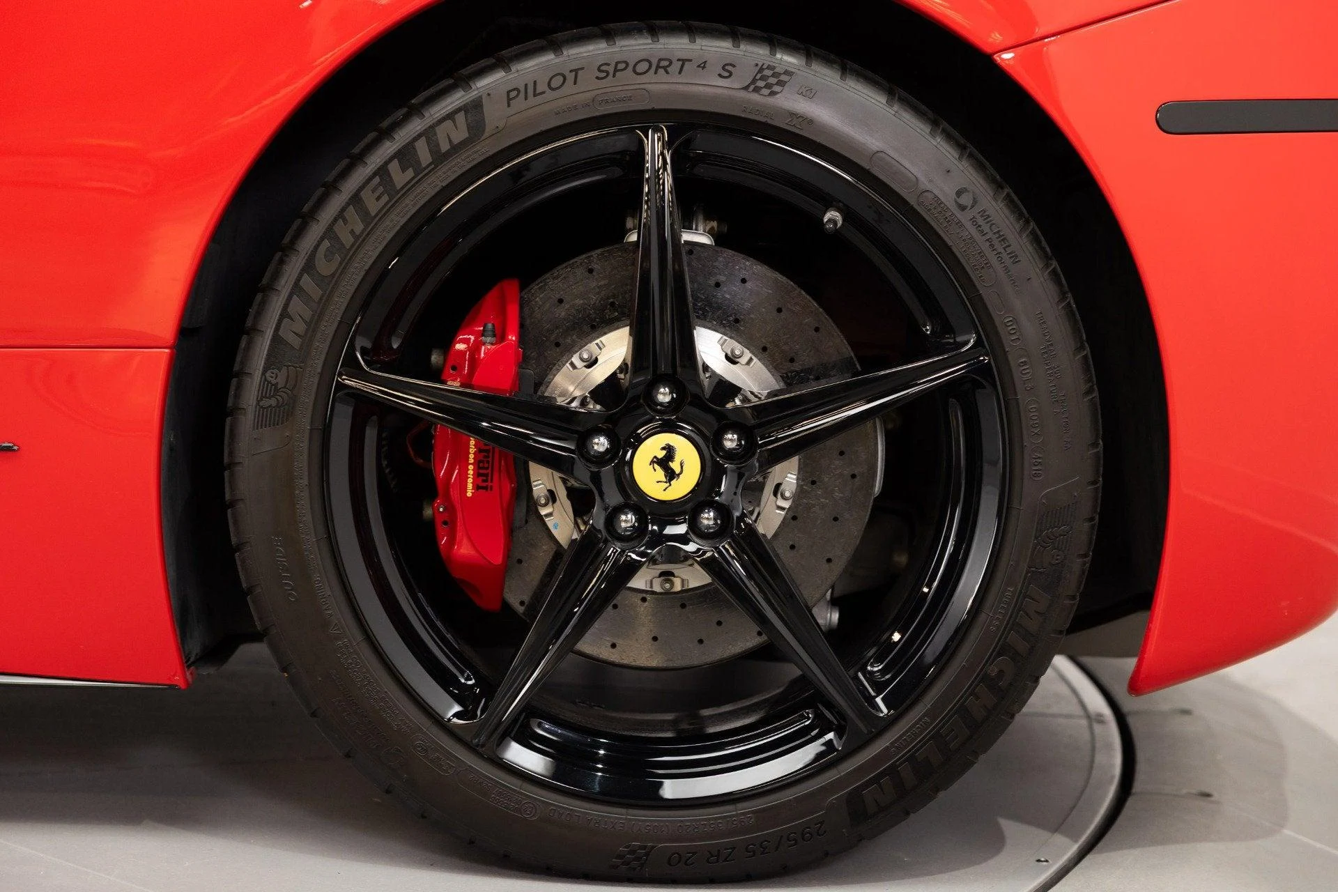 mph021_3102572374_Used_2014_Ferrari_458_Spider_1791985644_b21eb4094c