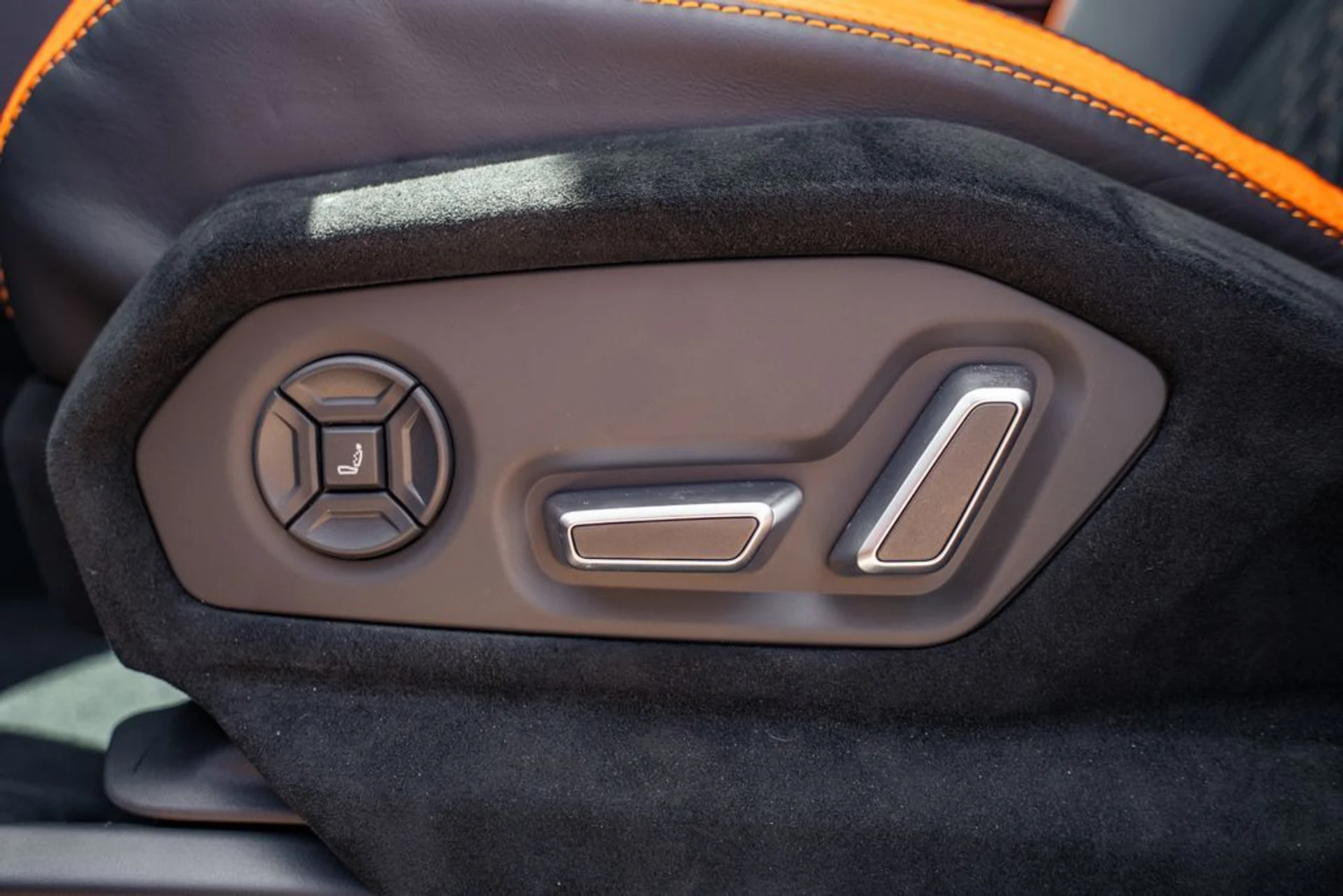 mph021_3105549549_22b7bf85836a212b38d7131460611833x_dae2a8a9c4