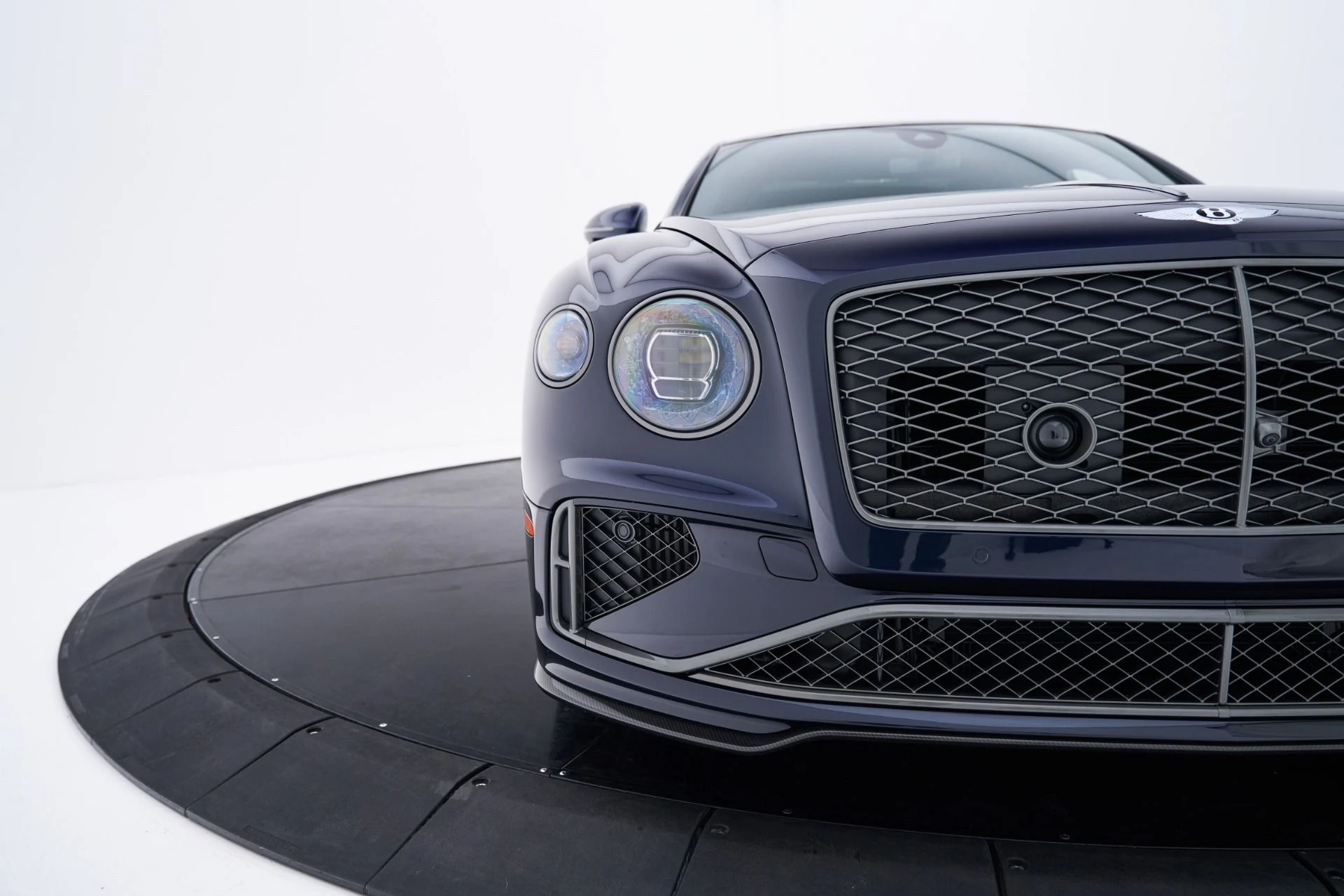 mph021_3111166000_Used_2025_Bentley_Flying_Spur_Speed_1793037813_1e45a9ae4b