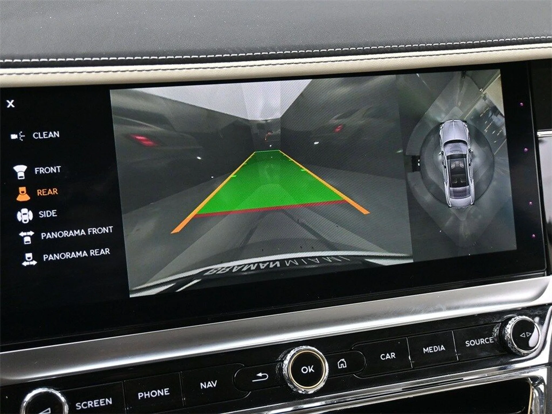 mph021_3127540364_b701420eae96b72155268e112938d574x_6ee945608c