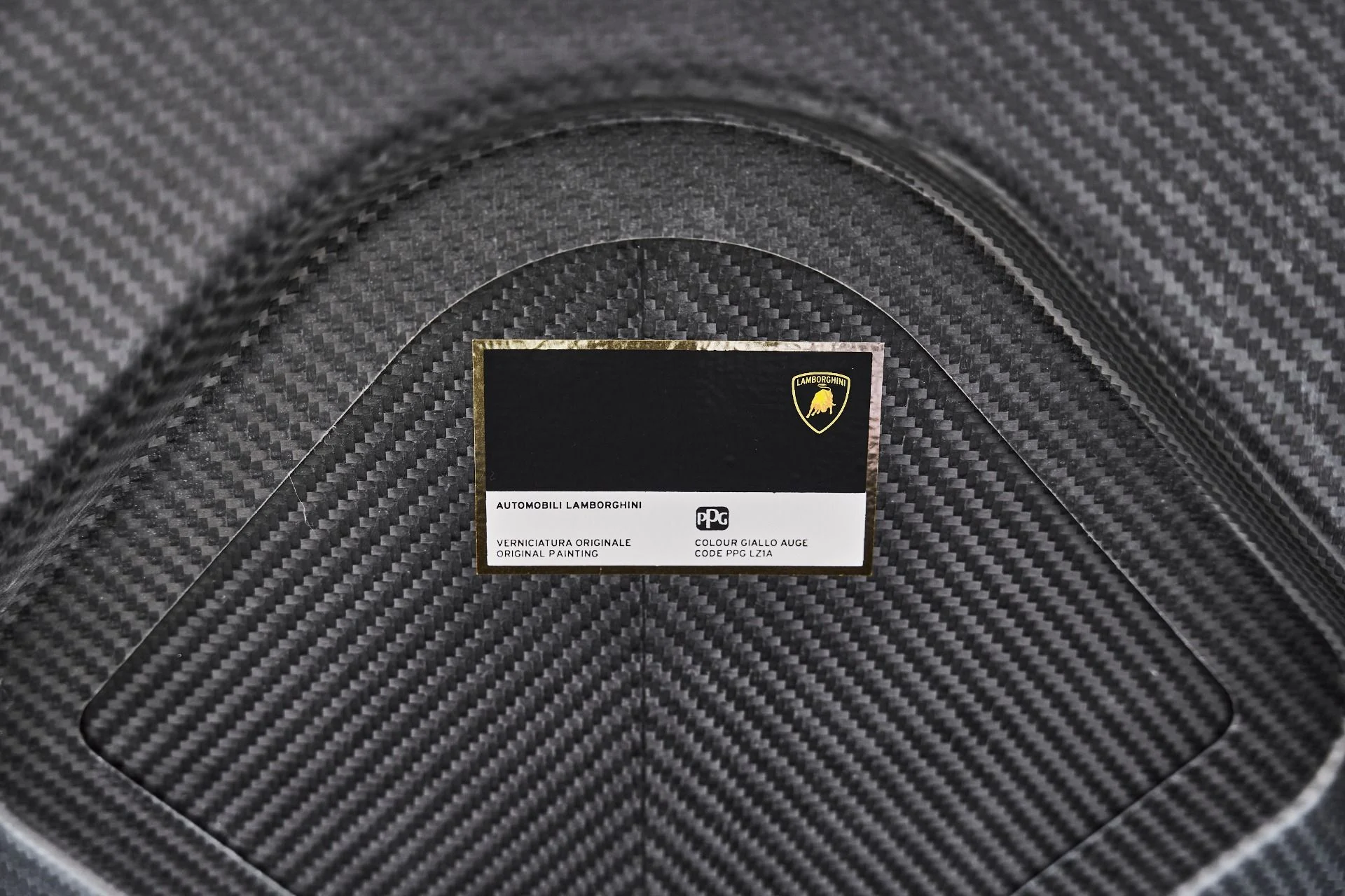 mph021_3129692209_Used_2025_Lamborghini_Revuelto_Base_1780084747_9e4a21c329