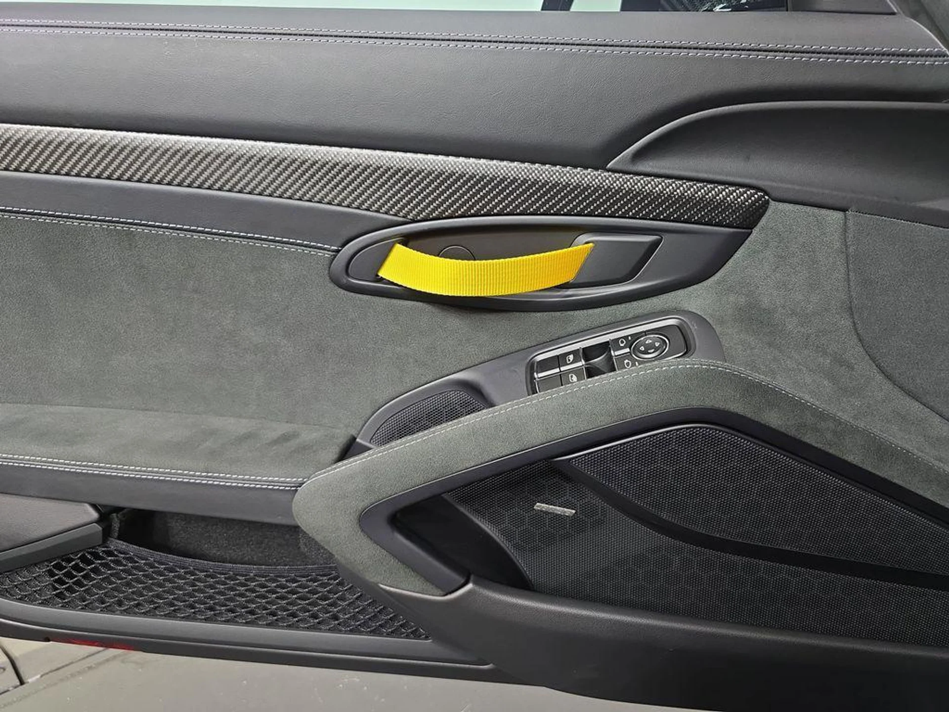 mph021_3133440144_x_Tj_Y_Yb9_Wsrigh_A27_D6_Q6_Pr_U_Se_To_8fc8f9d254