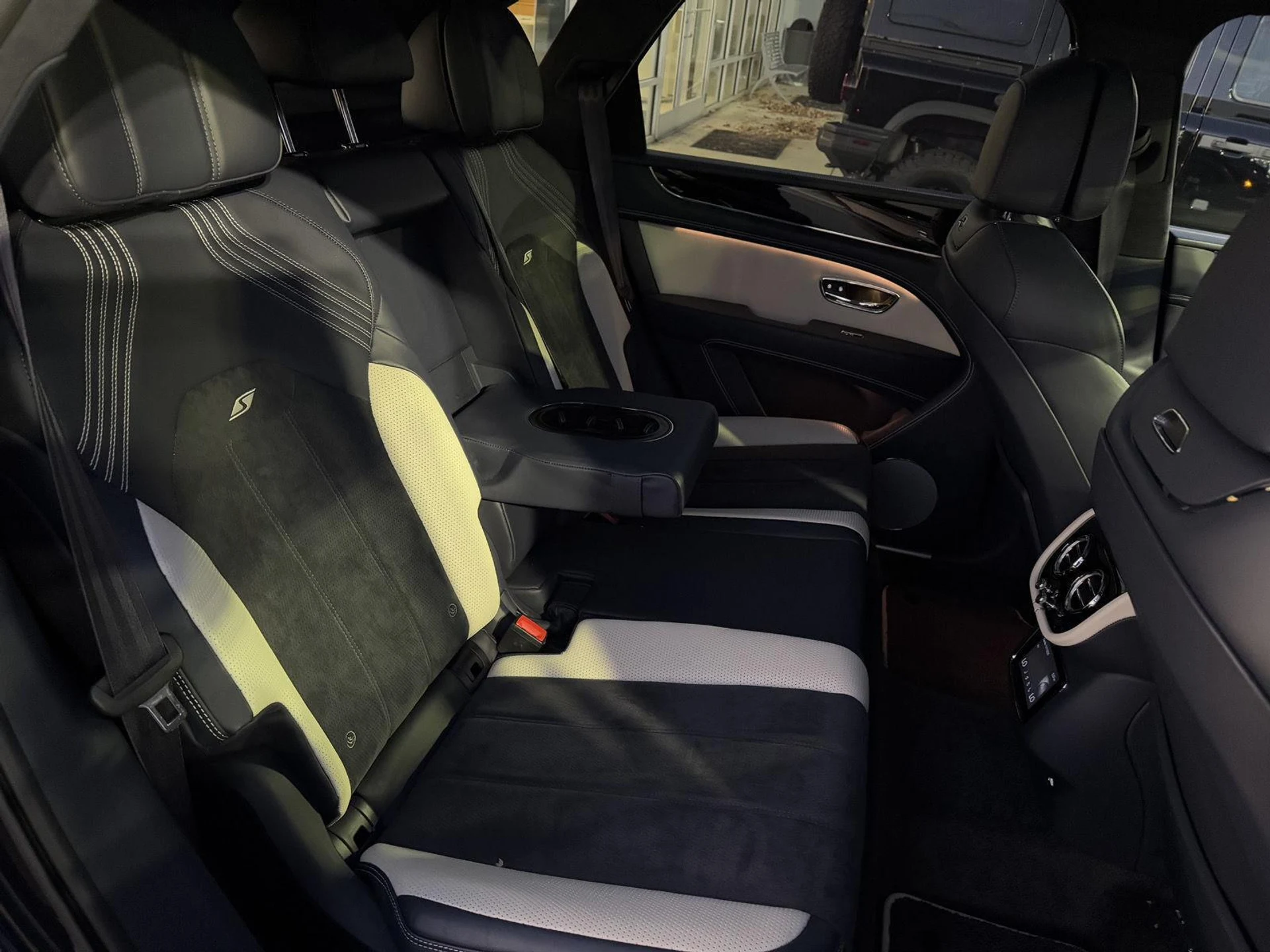 mph021_3137228521_b81c46547912092582f5822bae4a6eae_e42a4cba19