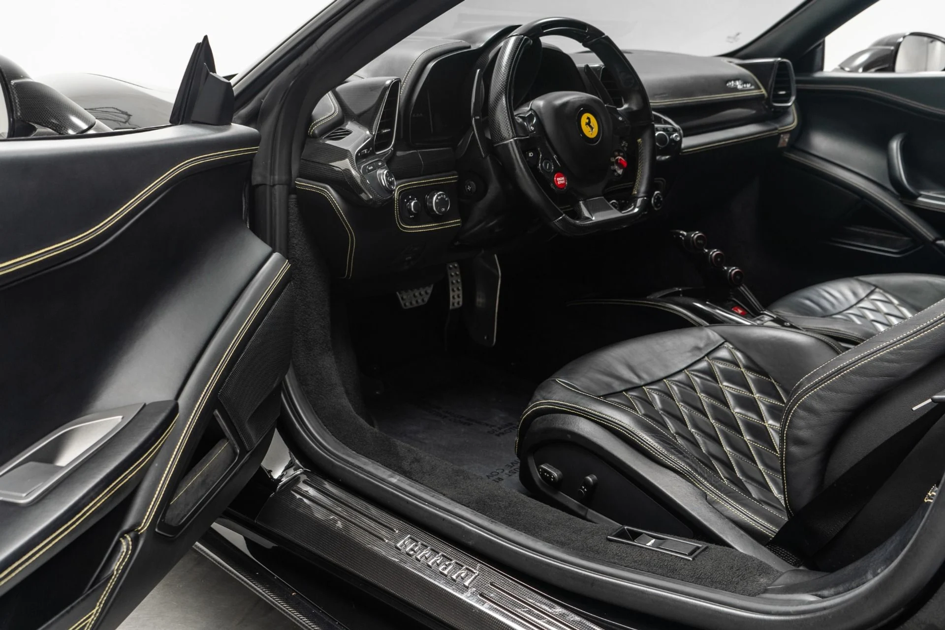 mph021_3142728331_Used_2012_Ferrari_458_Italia_1753117514_70e0cf206a