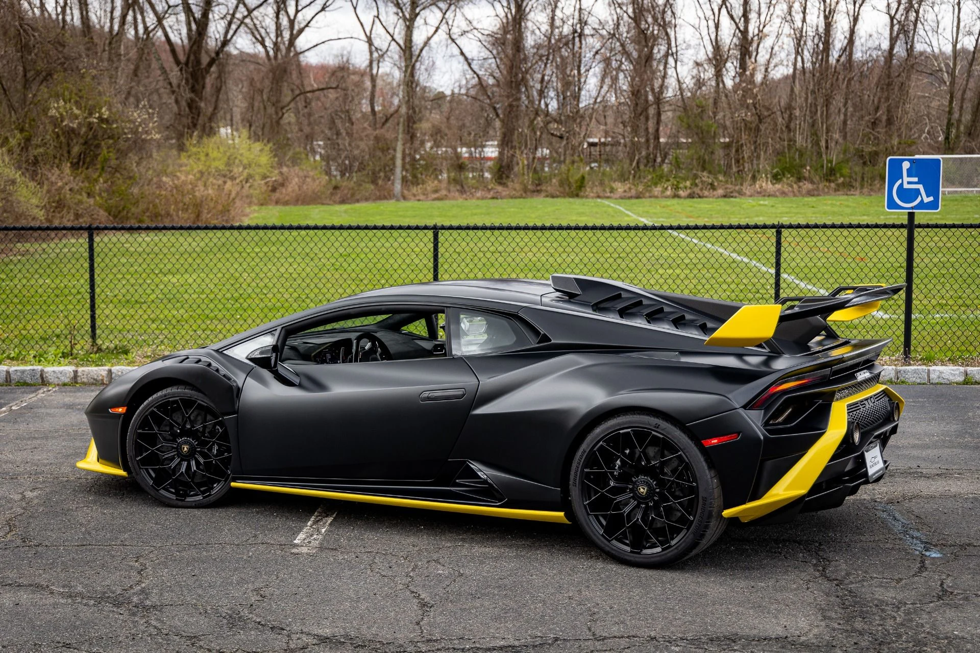 mph021_3149692675_Used_2023_Lamborghini_Huracan_STO_1724257778_3714aad644