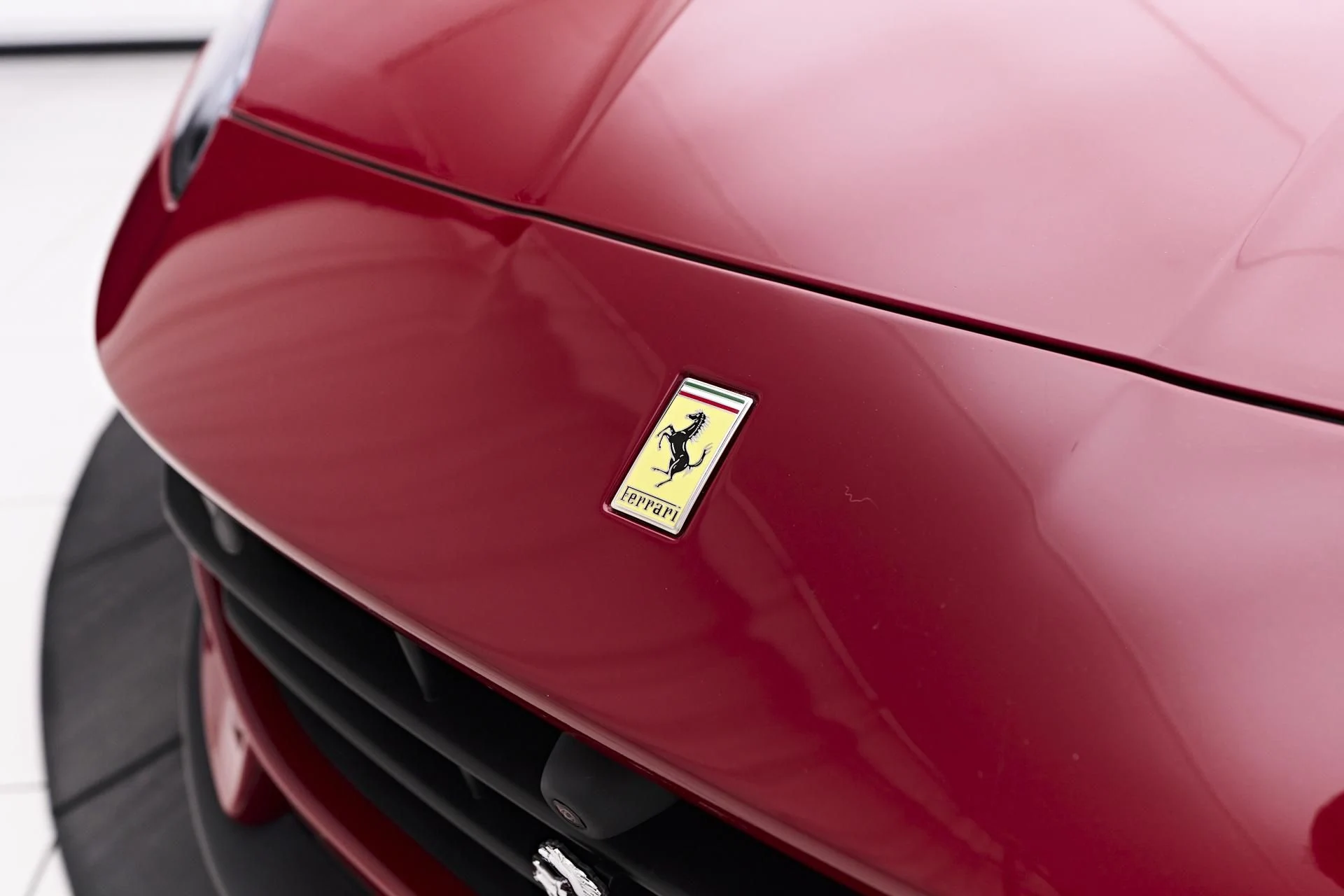 mph021_3152649464_Used_2022_Ferrari_Portofino_Base_1752263914_3c6ba060c0