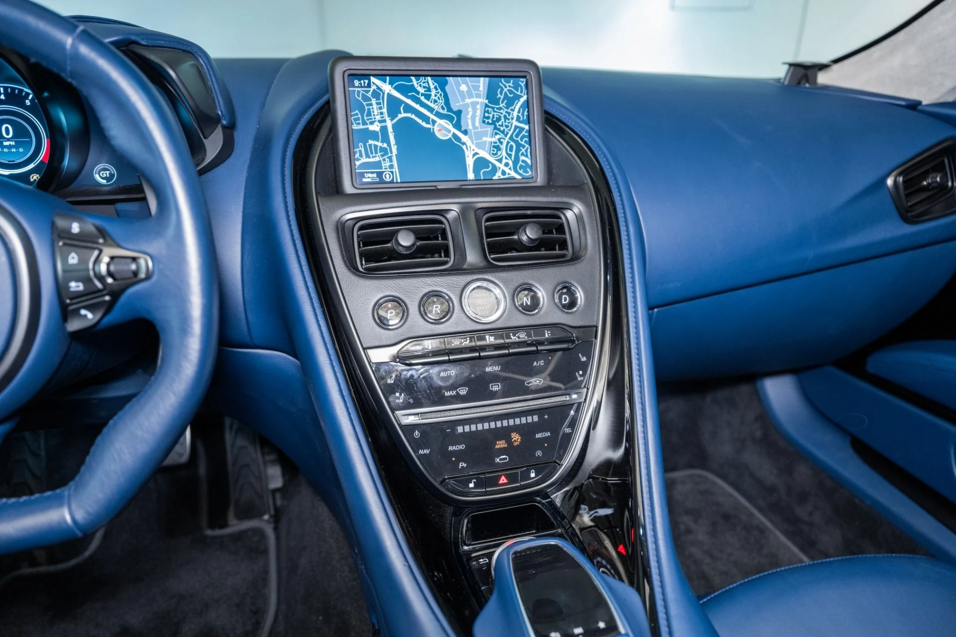 mph021_3157528708_Used_2020_Aston_Martin_DBS_Superleggera_1753546861_f371b209e6