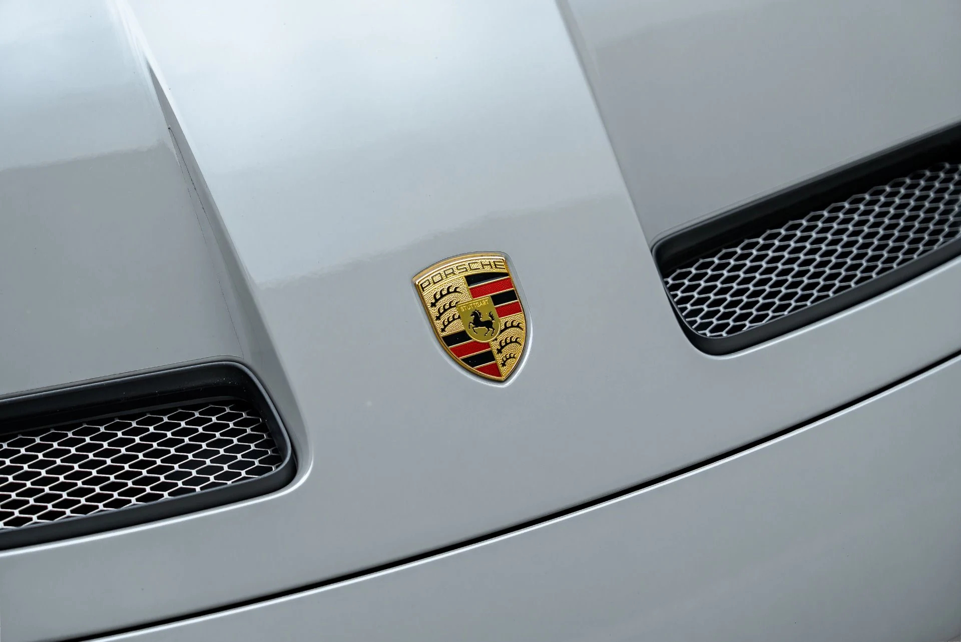 mph021_3173532177_Used_2022_Porsche_911_GT_3_1790720806_4cbd527a6c