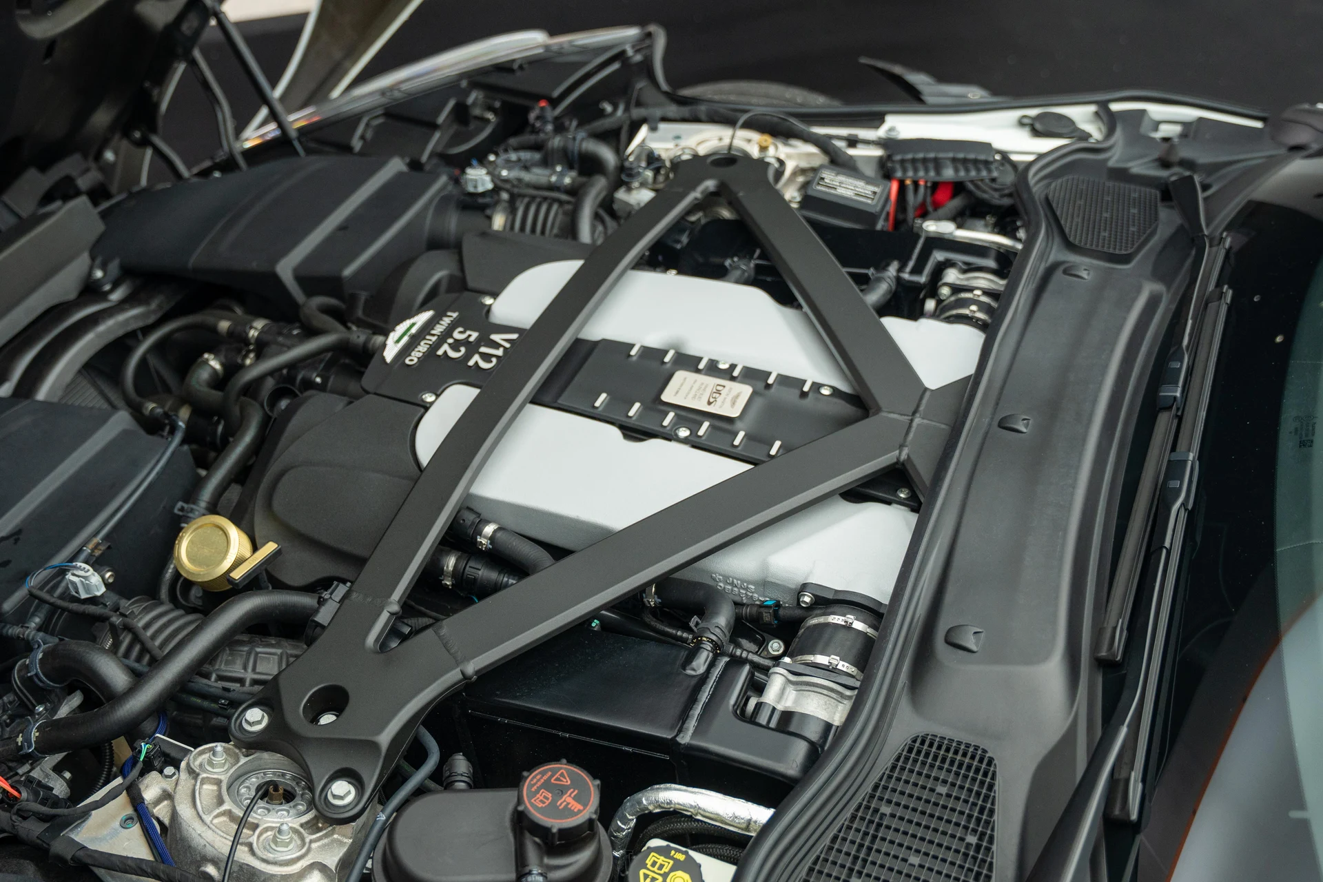 mph021_3175839491_RPA_3550_20_20engine_bay_201_212aa2025b