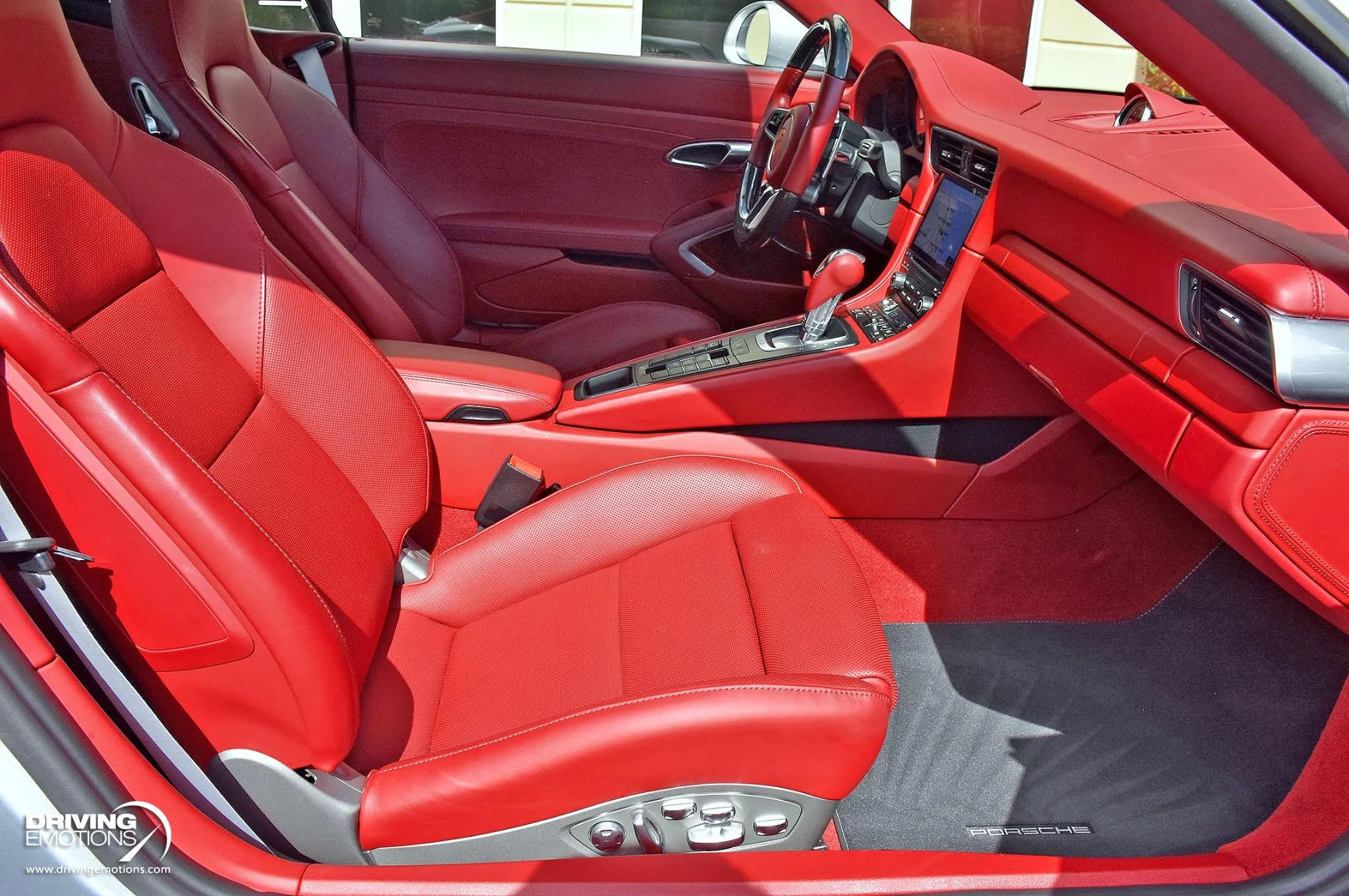 mph021_3185360732_866_p22_l_3d35b4e376