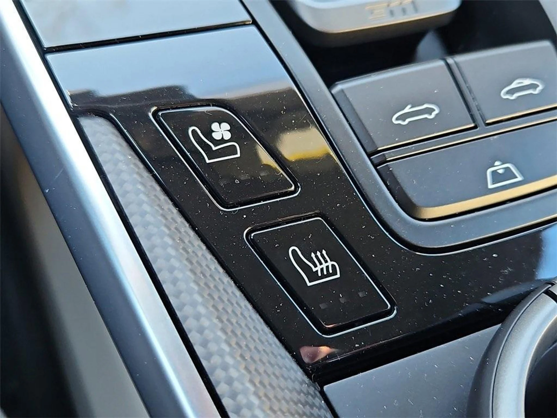 mph021_3196480367_FV_Xb1d6vsea_Rh_QA_Hd6o7rq_M3_Et_U_4870d81325