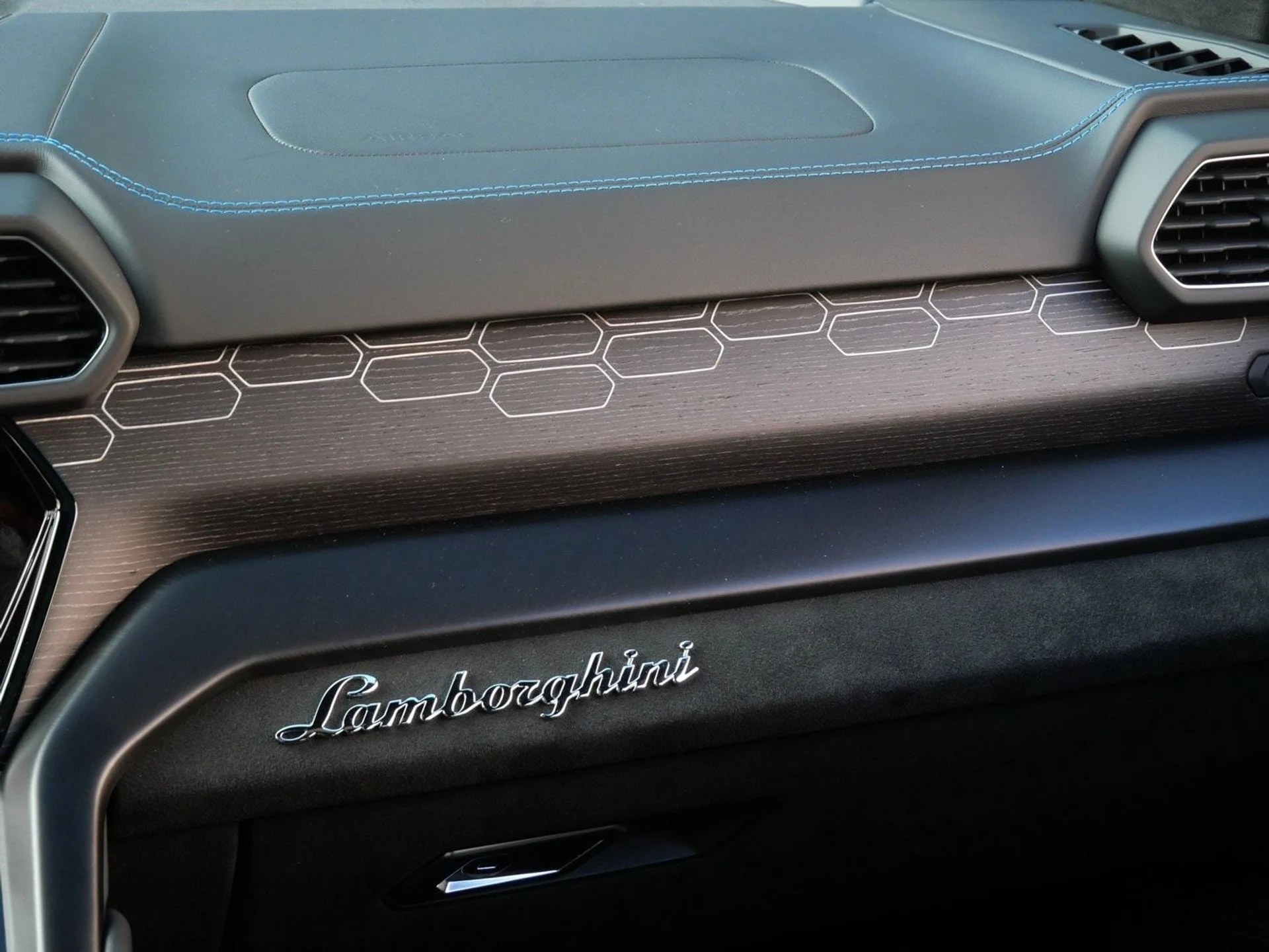 mph021_319713084_da069dc7dbe446cfc2334a449d70fec0x_862b7e5f97