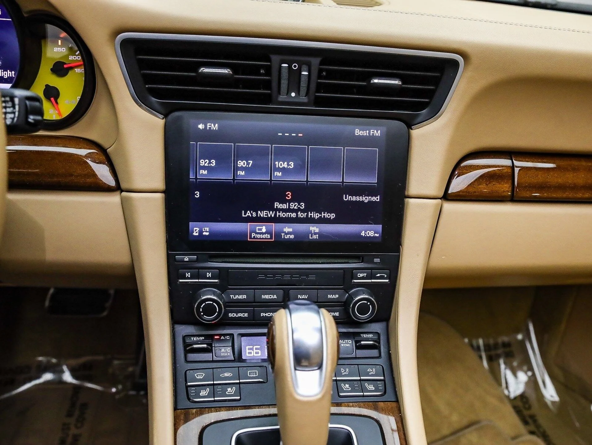 mph021_3198794708_78dfb394b74c4e414a256dff7625b7abx_55d8c980ac