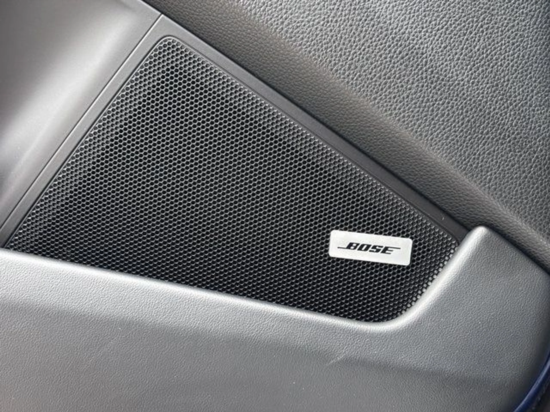 mph021_3199895485_19755e7c9b234b2a3482a1651bfc3671x_47128445a0