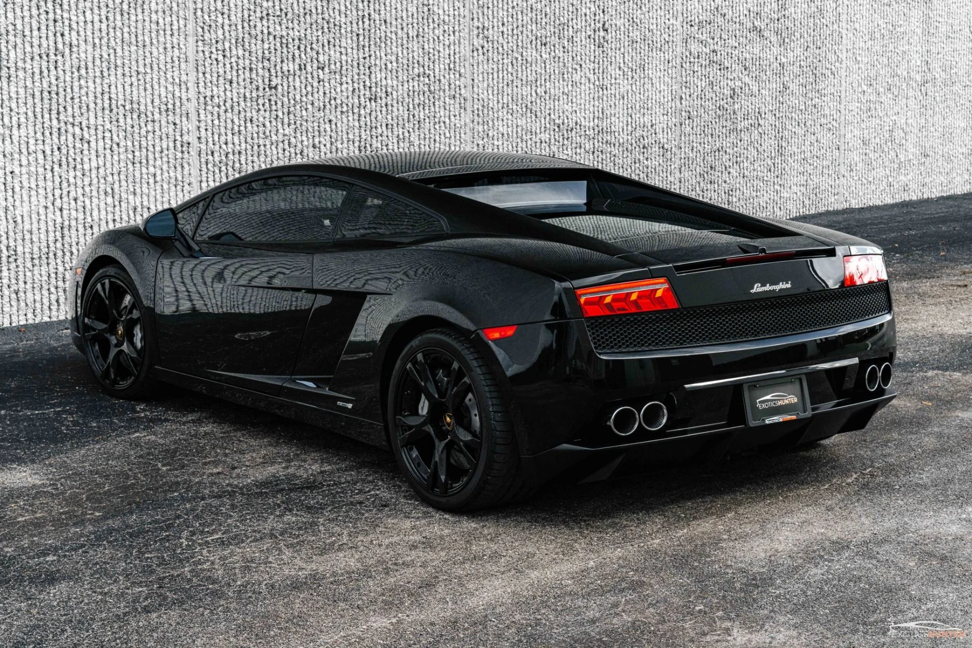 mph021_3208671072_Used_2012_Lamborghini_Gallardo_LP_550_2_w_a_White_Interior_Diamond_Stitch_Reverse_Cam_Front_Lift_1696105908_e3a26176be