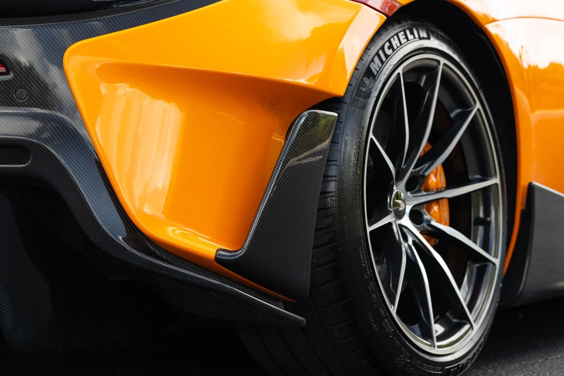 mph021_321186609_Used_2019_Mc_Laren_600_LT_1772565538_081dffb28b