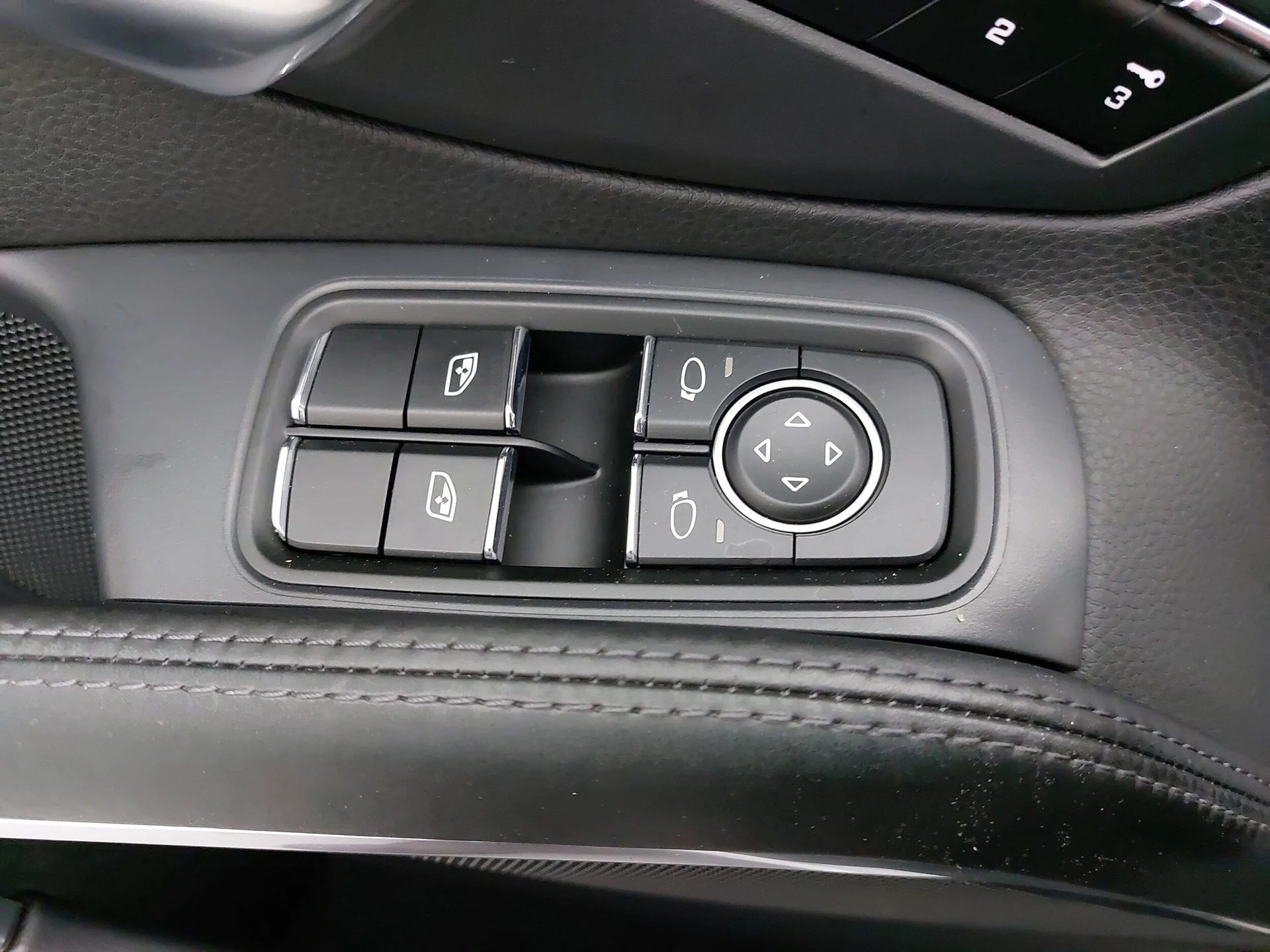 mph021_3216507576_34625afd979850ccc2299e694700b84ex_3b38d6a3a2