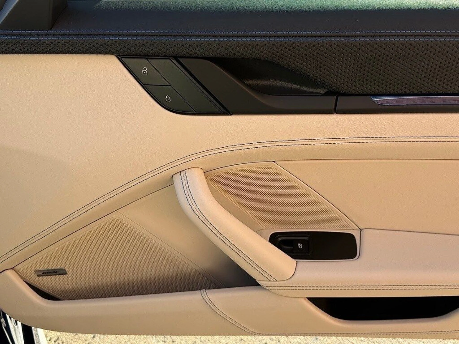 mph021_3224145338_83c007d76878ffe1a4cae918a927be0fx_2c93304948