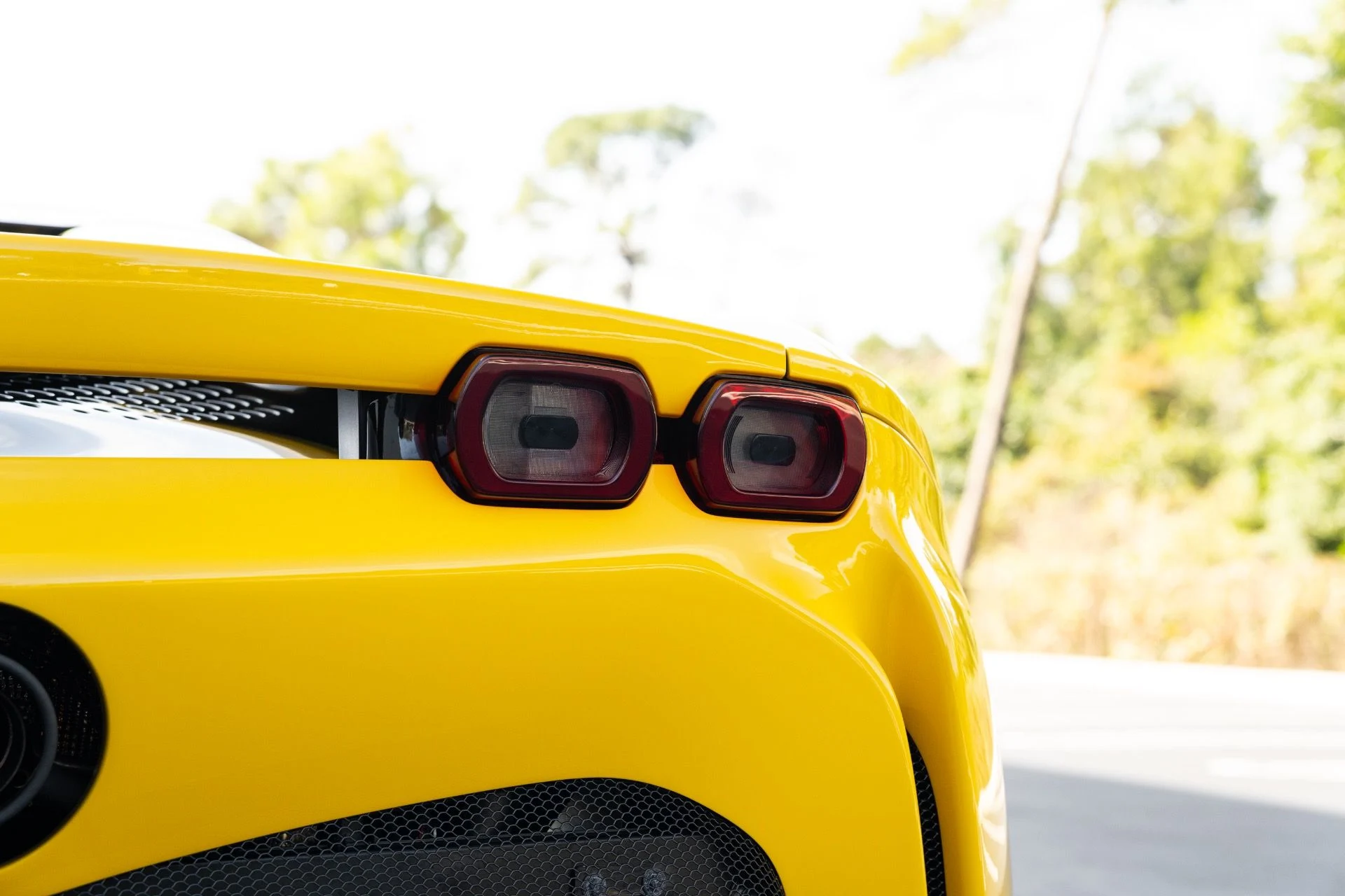 mph021_3225363461_Used_2025_Ferrari_SF_90_Spider_1772646640_db608d2f54