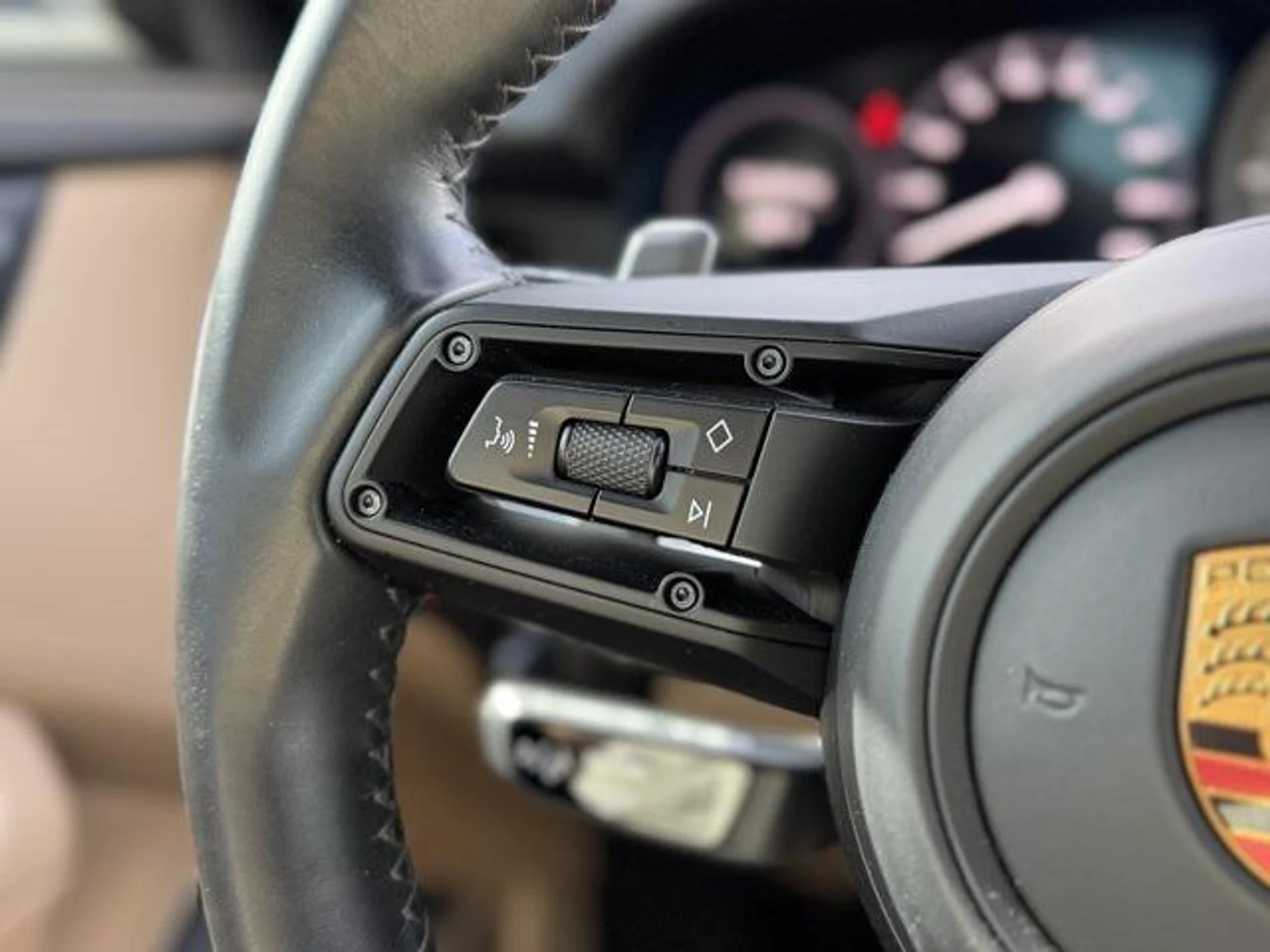 mph021_3229891119_Ql_V_Io6_T_Lsz5gm_v_Tid_Q_Bs02_QH_0_d5c49986b5