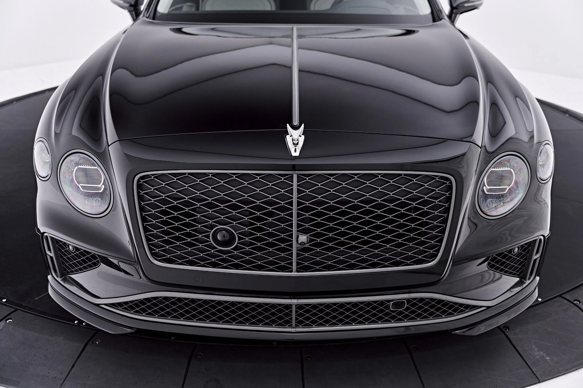 mph021_323080308_Used_2025_Bentley_Flying_Spur_Speed_1786412186_2b105ddc8f
