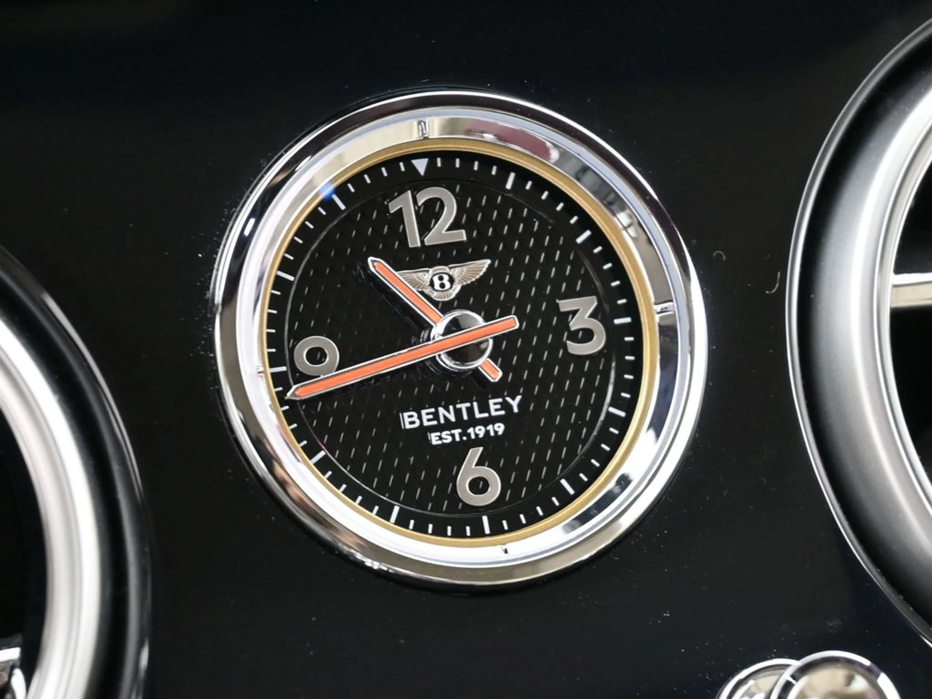 mph021_3245926144_21b6b335563129a8a4401896230bafcdx_e38c01589d