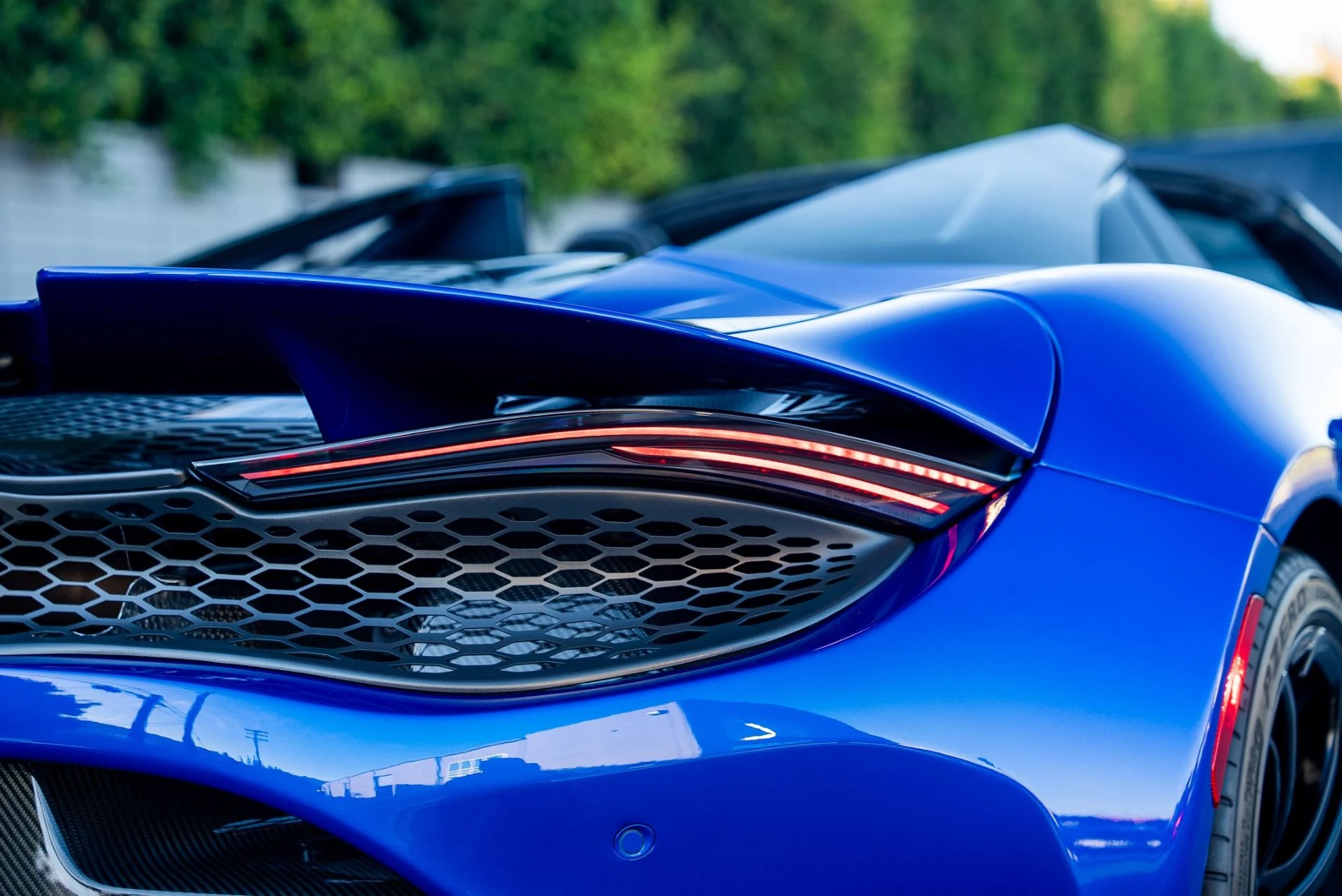 mph021_3246995576_Used_2024_Mc_Laren_750_S_Spider_1764028918_727ba4c157