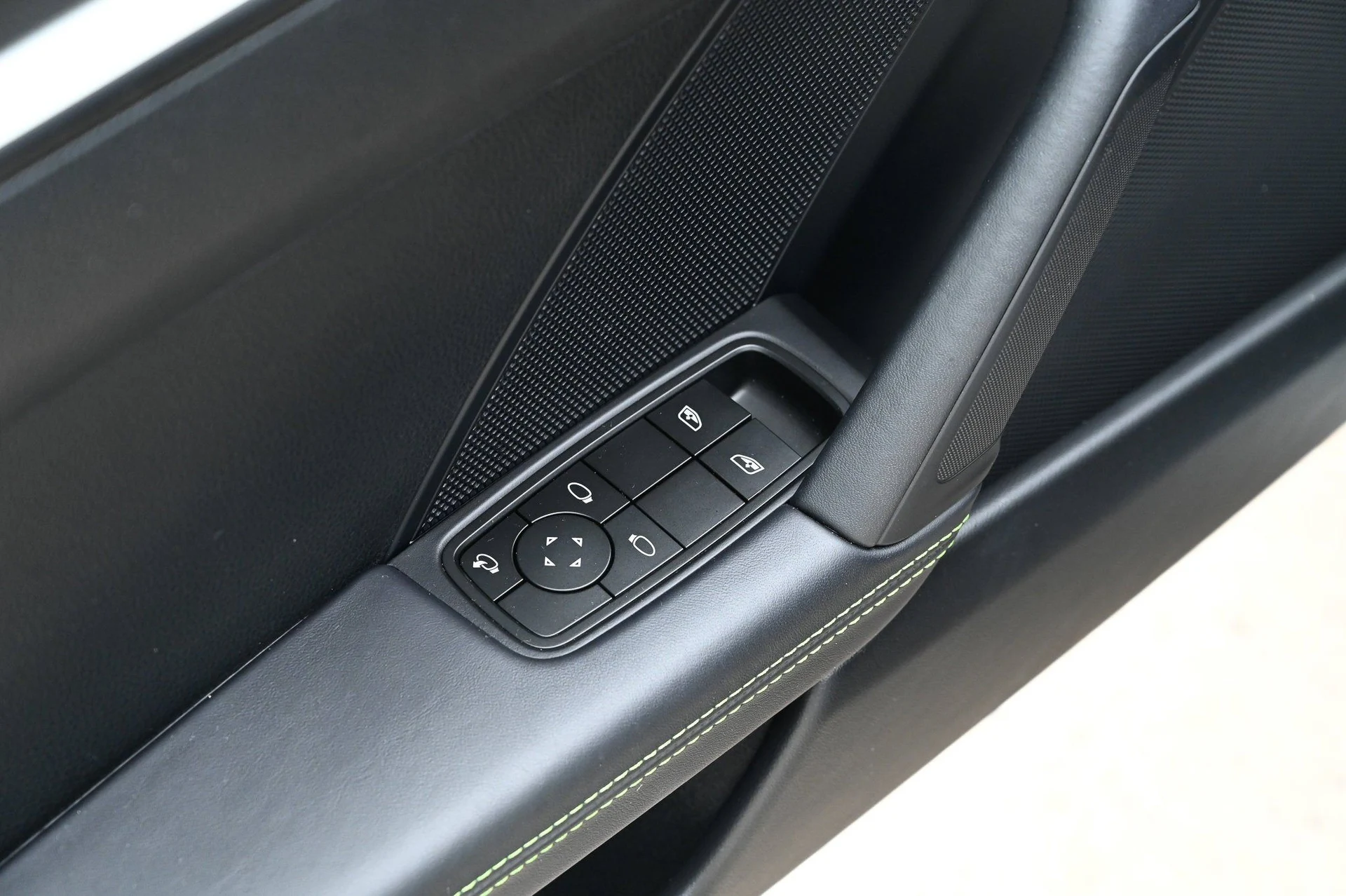 mph021_3248570650_483f53499c854706b089c60e552a9b82_e7cdce34ef