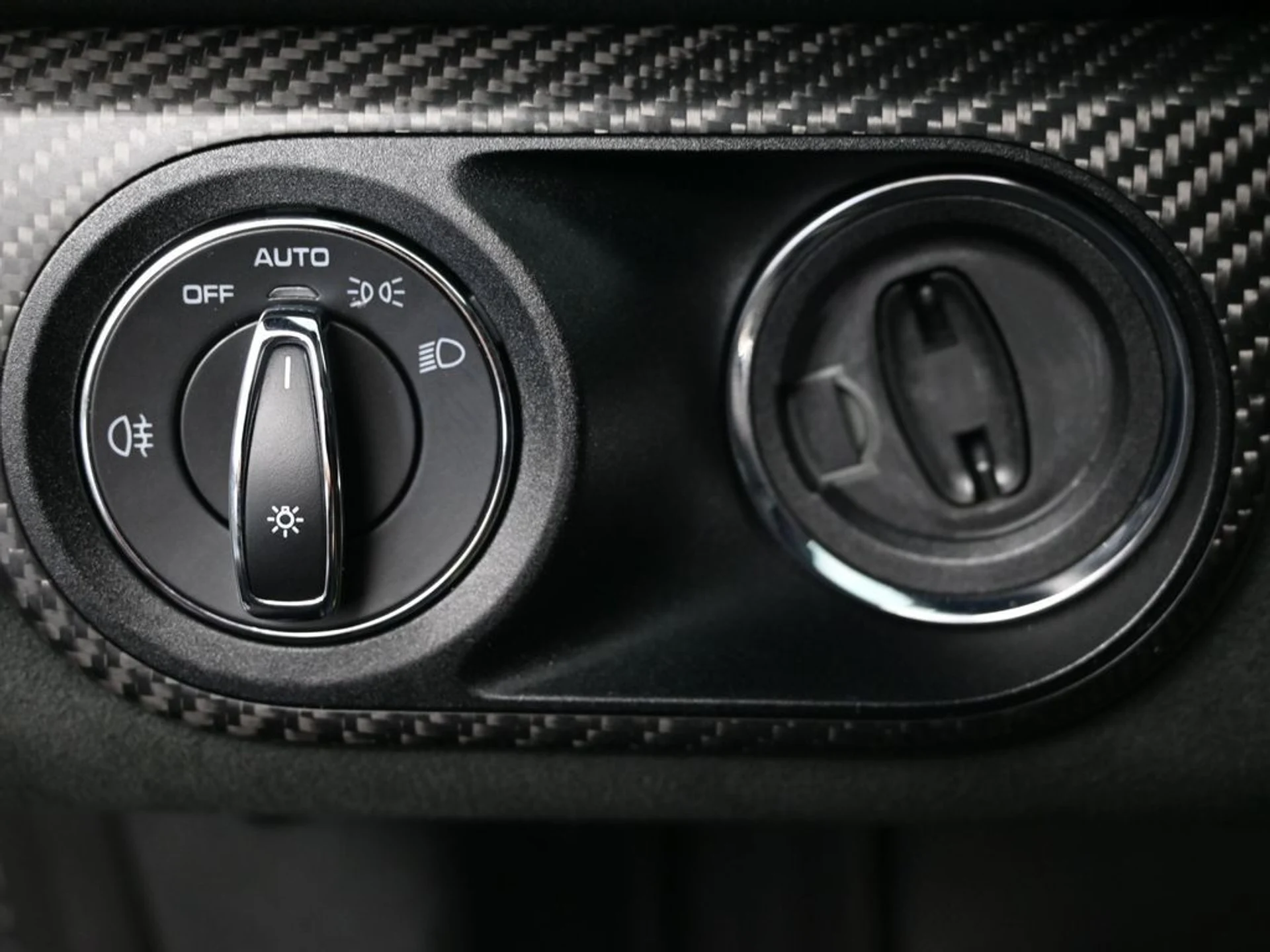 mph021_3253738361_c10ebb786e4d689a39715becae32a183x_63ce766808