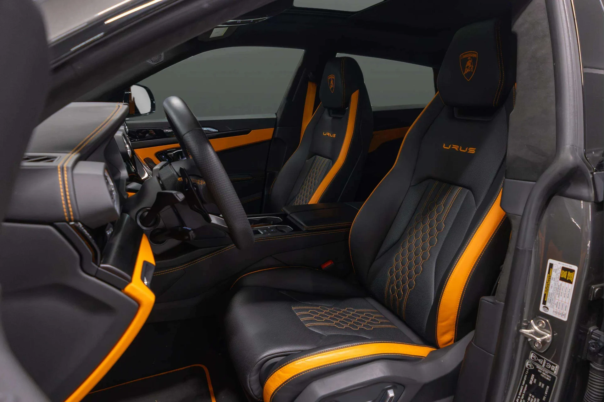 mph021_3254046946_e8118966_49f6_4ee6_a8b1_94e43b4de68f_202420_Lamborghini20_Urus20_S2028_ZPBCB_3_ZLXRLA_3431329_22_6a900d7ade