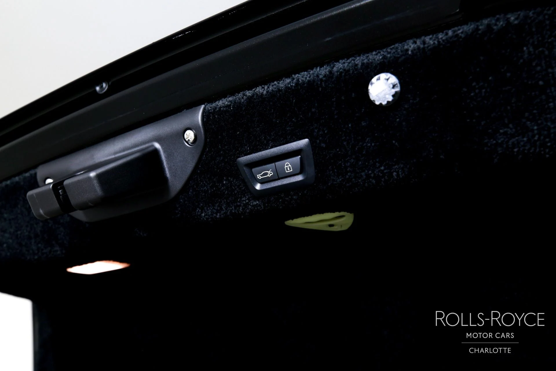 mph021_3255955738_Used_2019_Rolls_Royce_Ghost_1769449572_07ab40c9f7