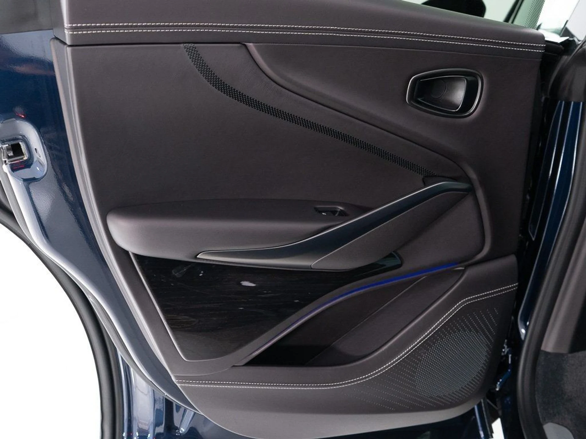 mph021_3261925049_aad3e8b727dabd4916a48508c09a8663_44e449f1a4