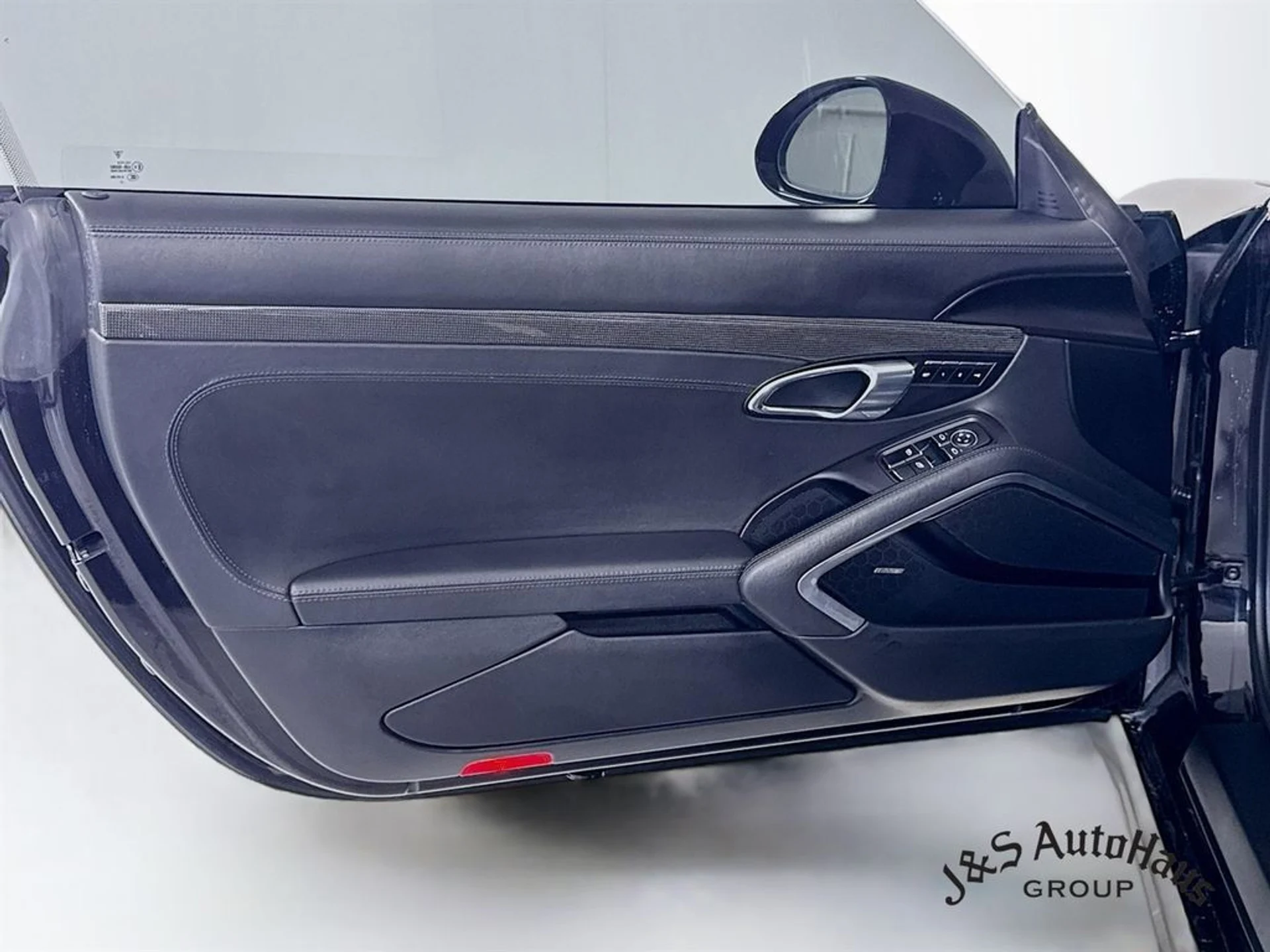 mph021_3263605956_h2bwi4d0mc9arvxm3xiaiug66cba_4c04c27eb8