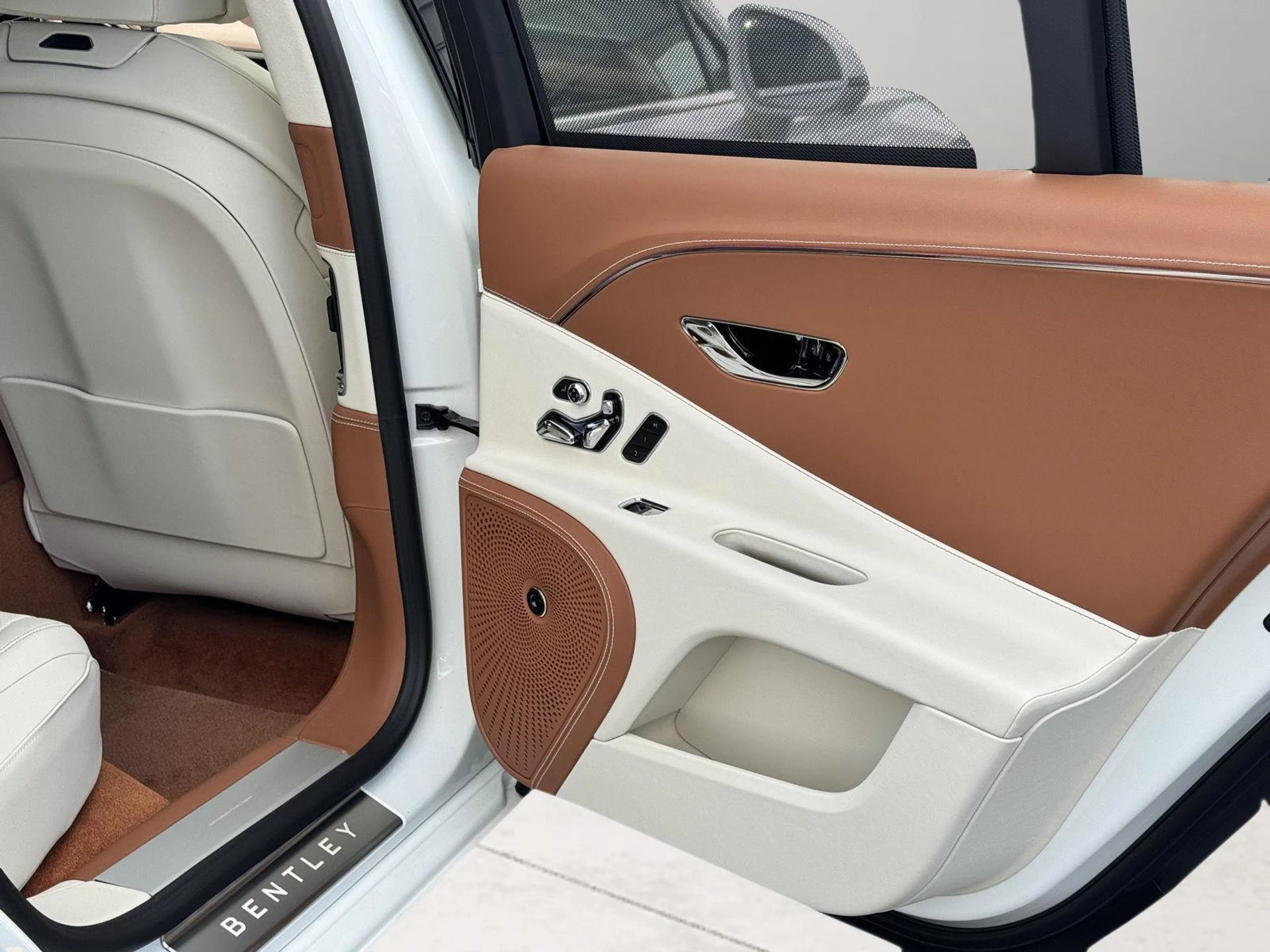 mph021_3268663949_a17d14bad9d92df5c761d58e6705493f_e56ae259d2