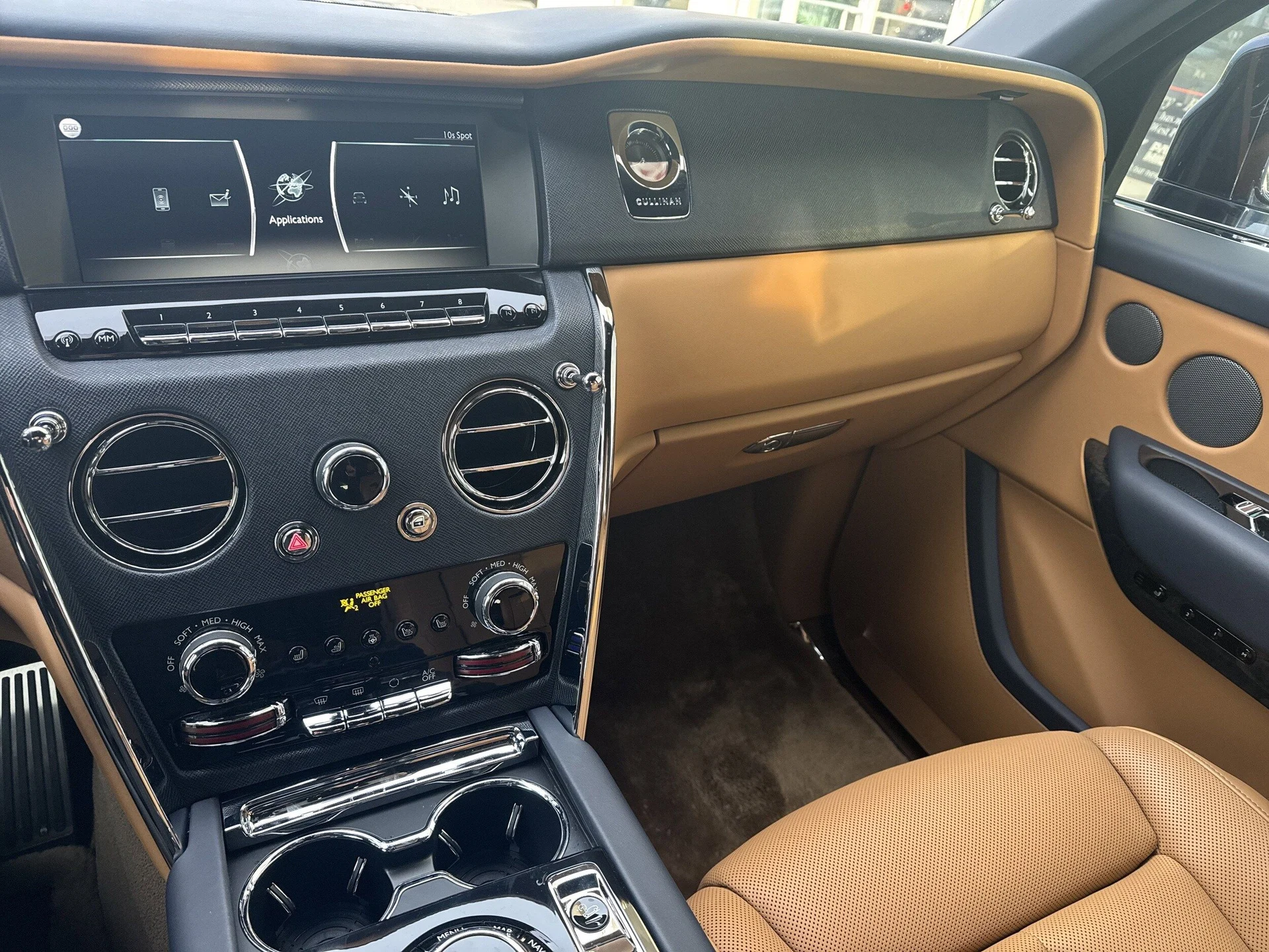 mph021_3274396688_e0f85c242014cdd6419faf80dcc3b42ax_3e80d87af5