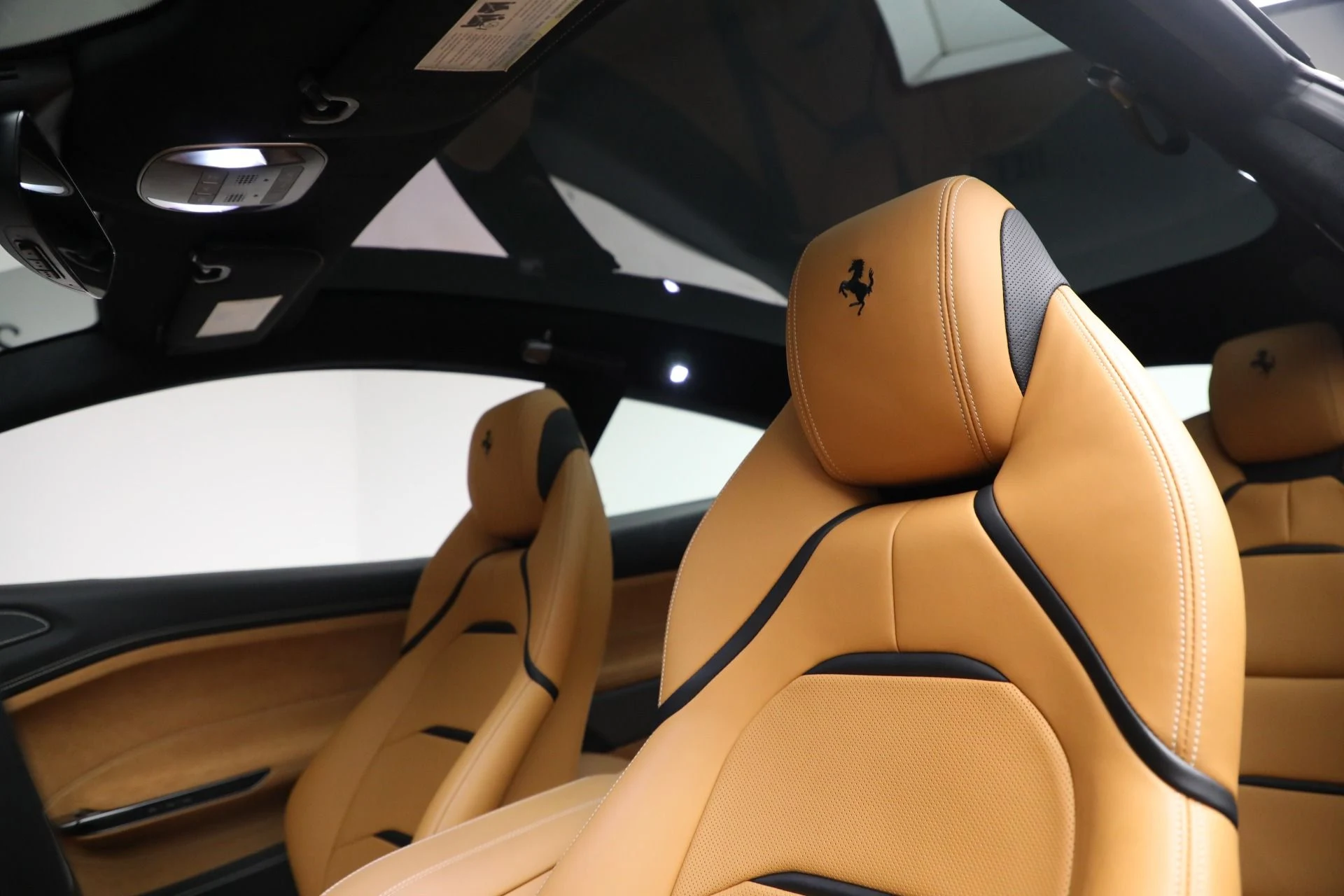 mph021_3275160999_Used_2020_Ferrari_GTC_4_Lusso_1764032069_c32285b2ca