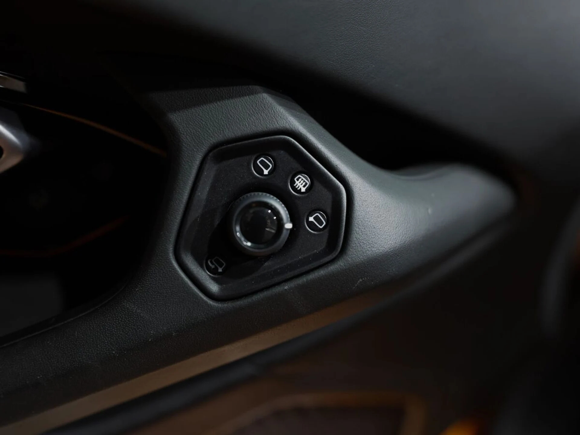 mph021_3277564352_bmlv8w0084mogqzkqua1zk5i254a_98a6f41eda