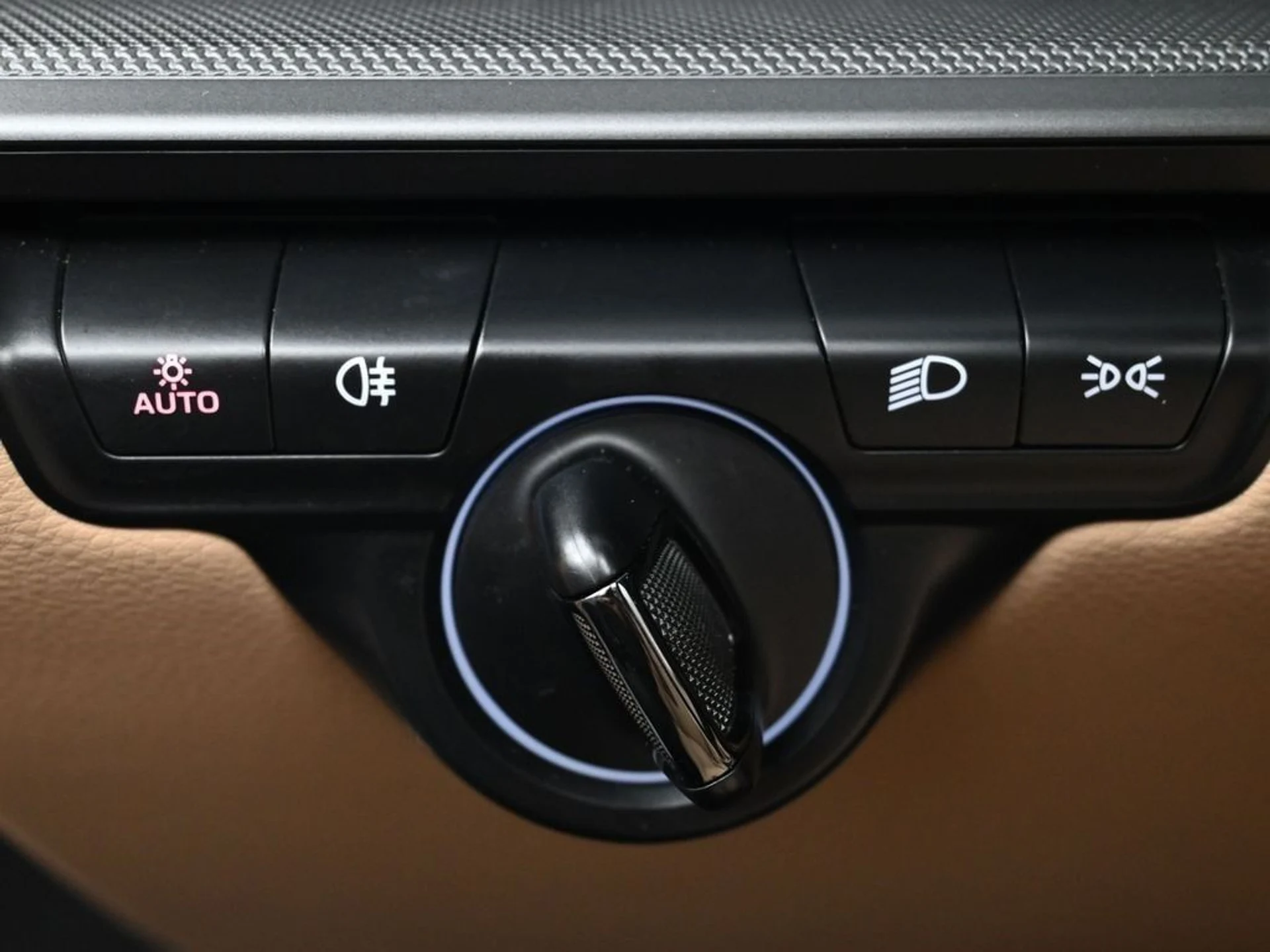 mph021_3280077305_69c2daa553837cf154972cbe6b6f3e20x_26153c4895