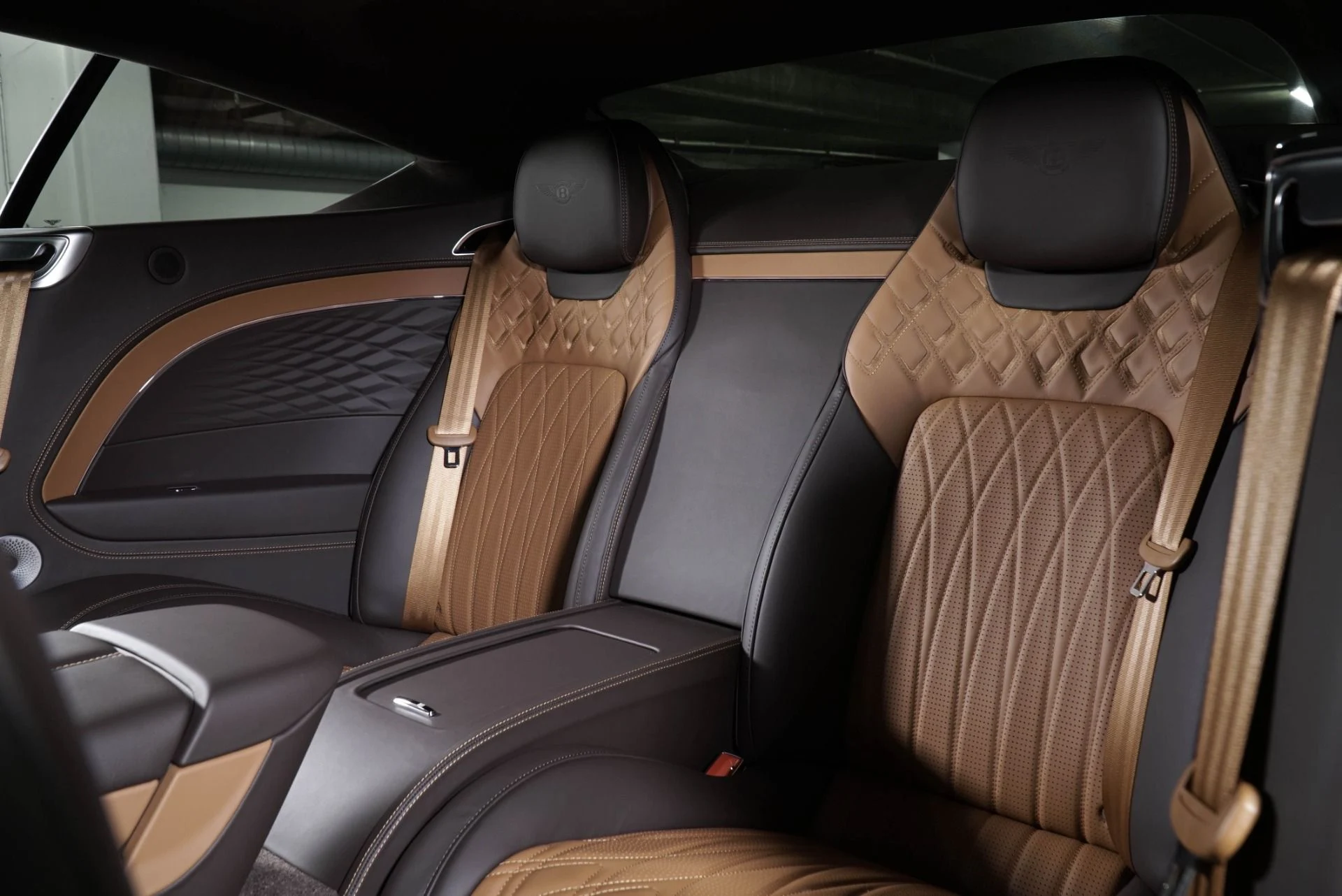 mph021_32807186_New_2026_Bentley_Continental_GT_Azure_1765905710_abc25b5374