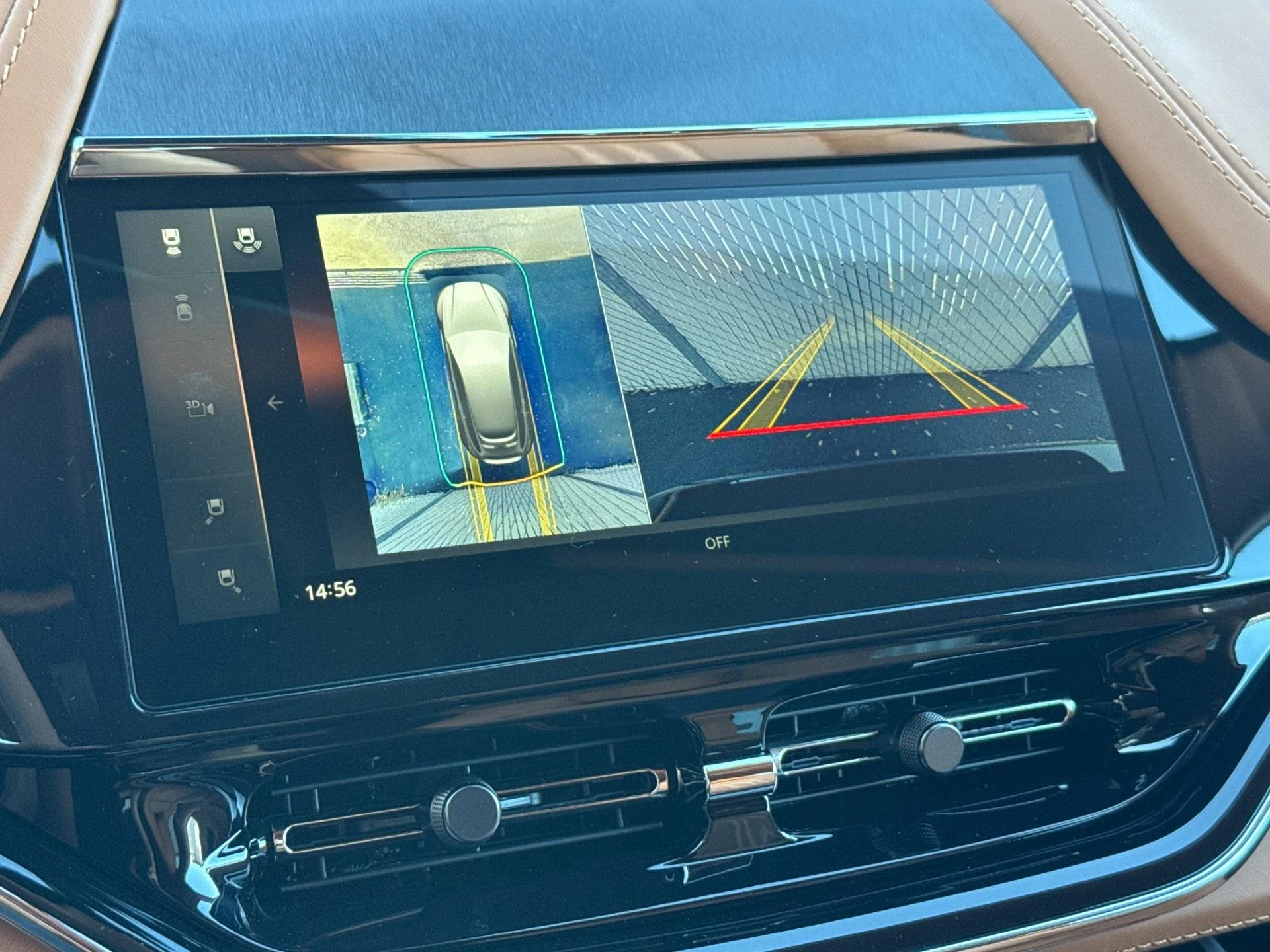 mph021_328194531_New_2026_Aston_Martin_DBX_707_1768403581_3d9827f740